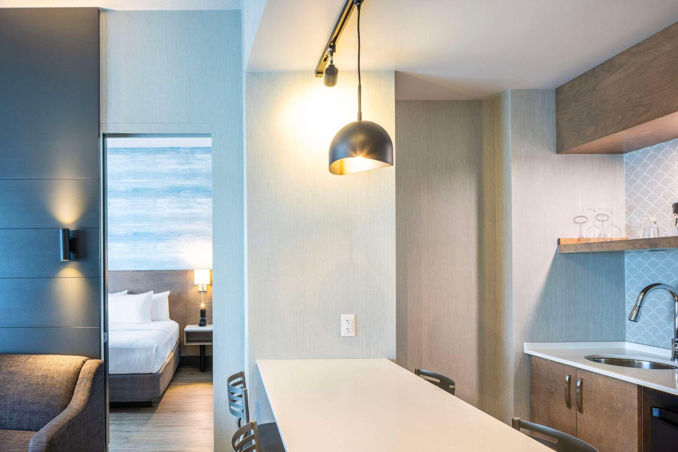 King Suite with Sofa Bed - Photo 3