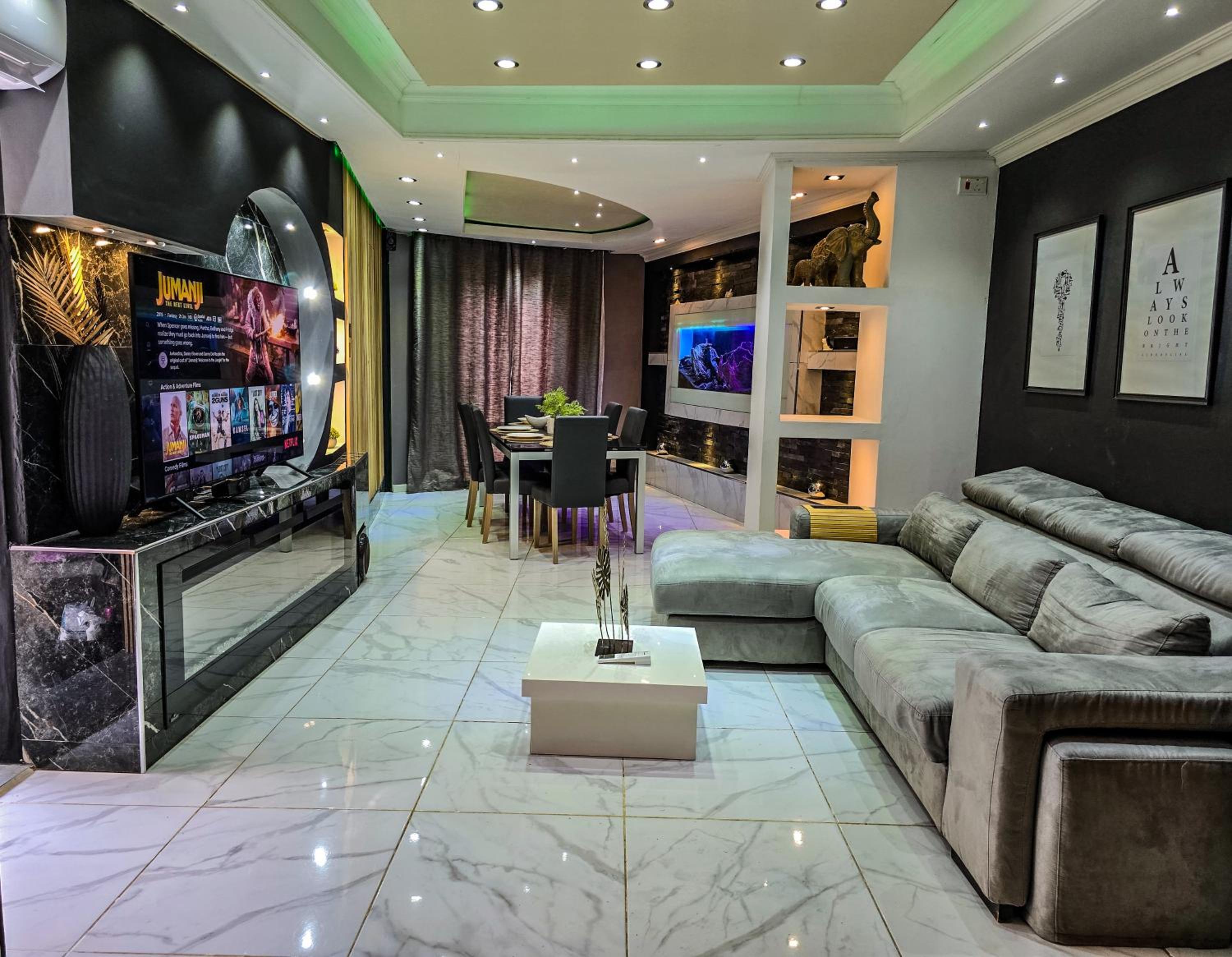 One-Bedroom Apartment