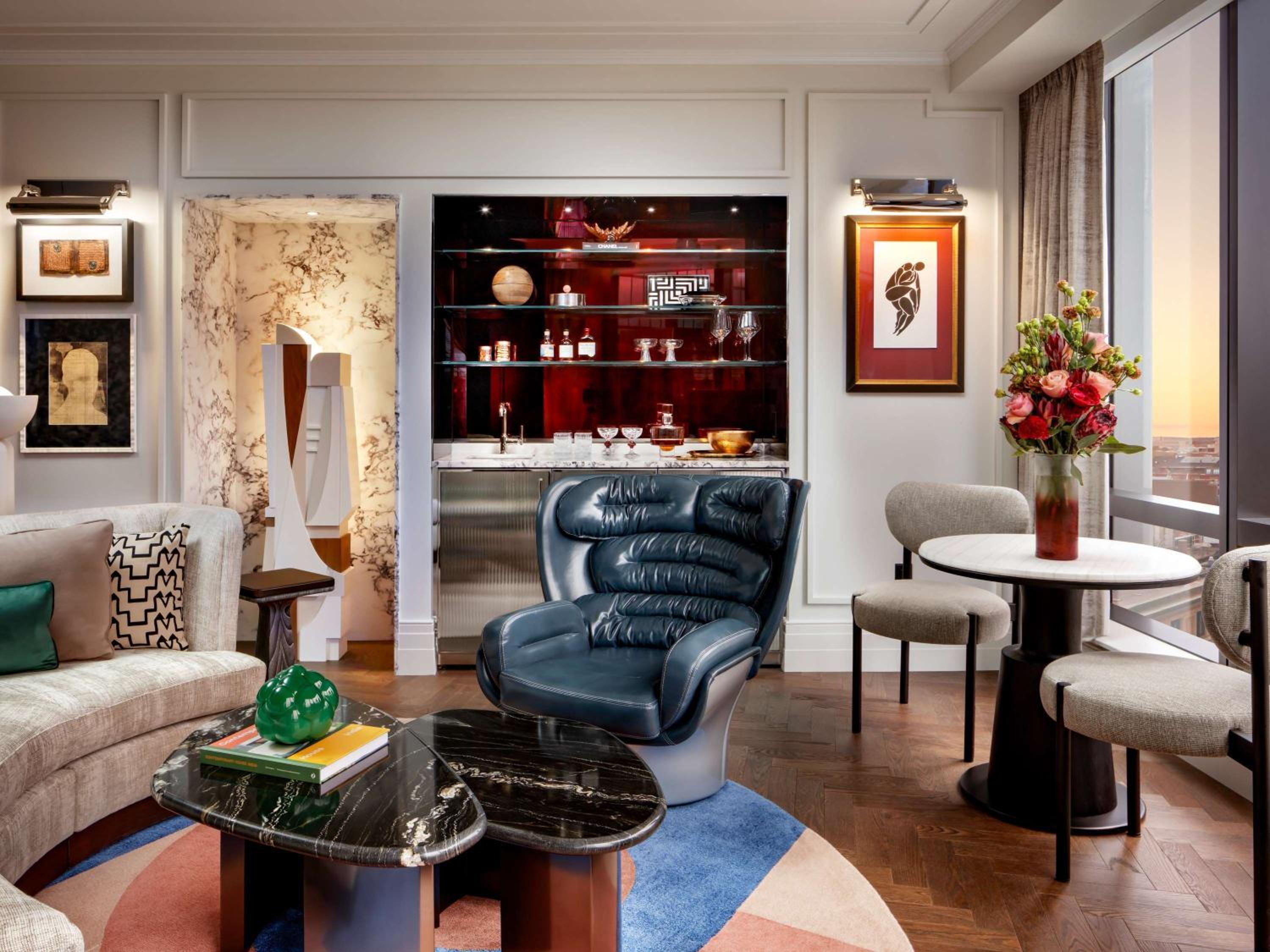 Signature One Bedroom King Suite
