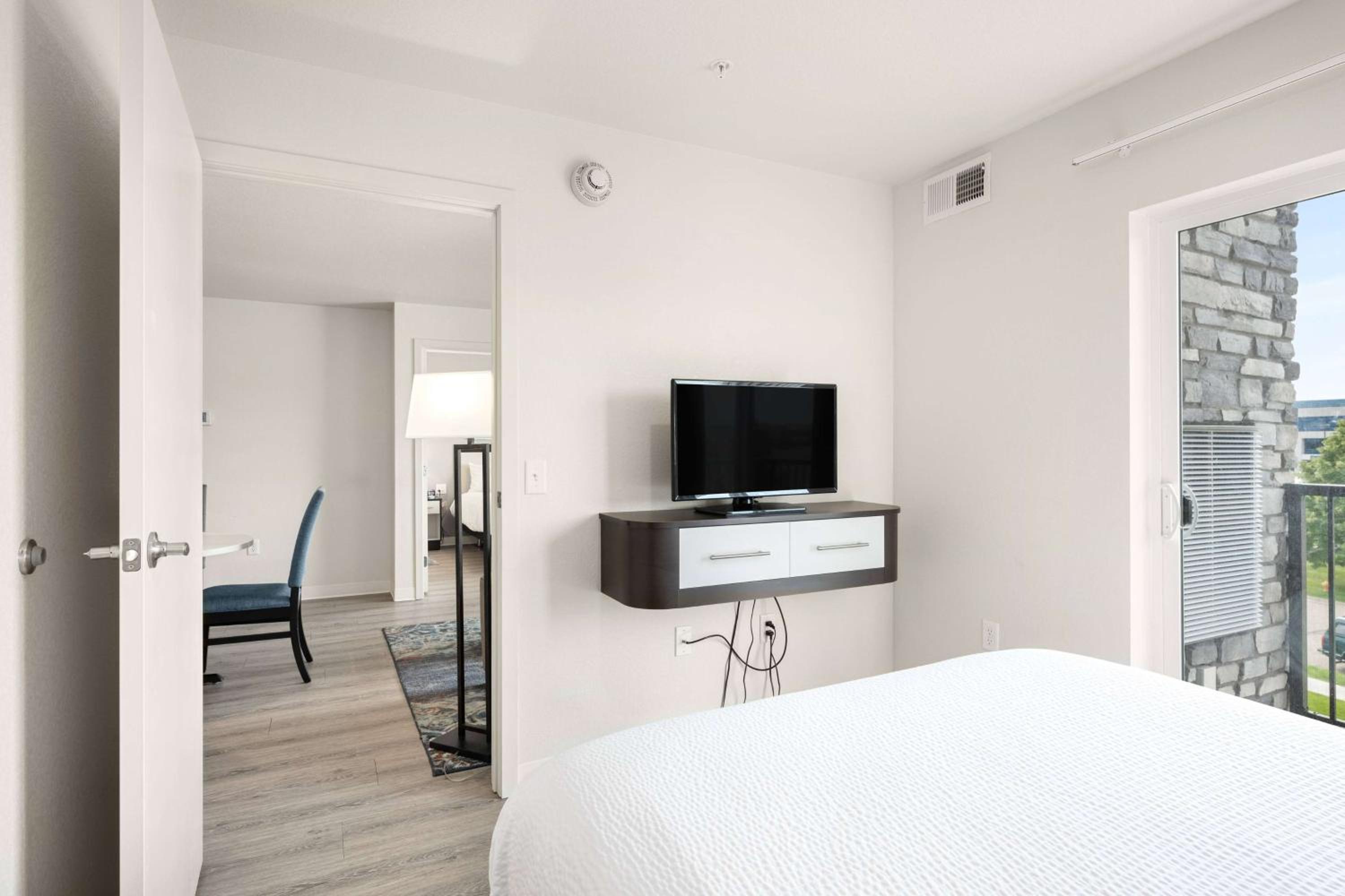 Two Bedroom Suite Hearing Accessible - 2 Queen Beds photo 1