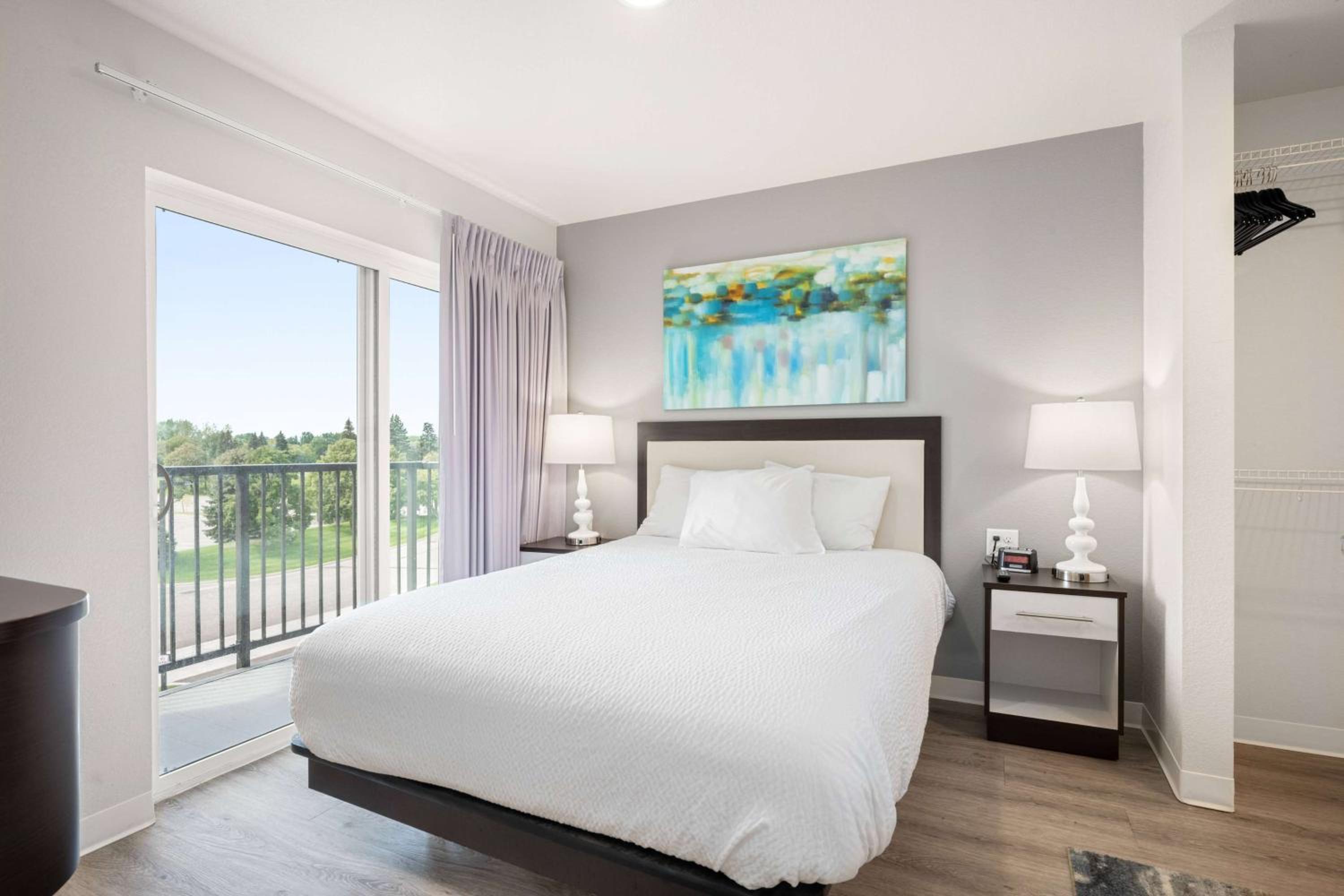 Two Bedroom Suite Balcony - 2 Queen Beds photo 1