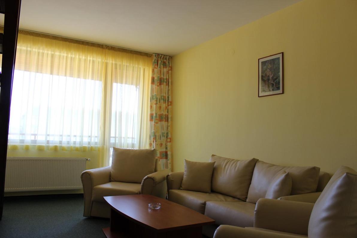 Maisonette ( 2 Adults )