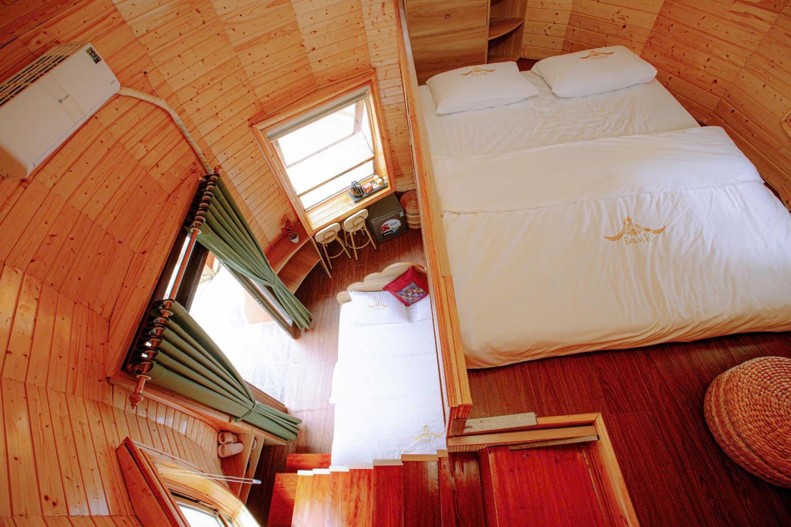 One-Bedroom Bungalow