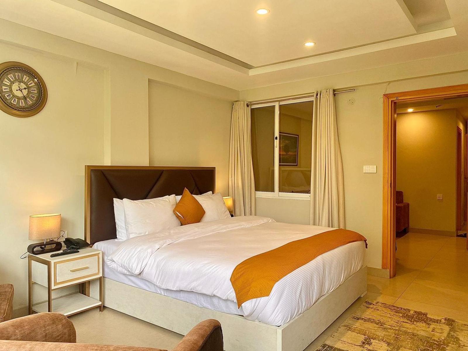 Suite with Balcony photo 1
