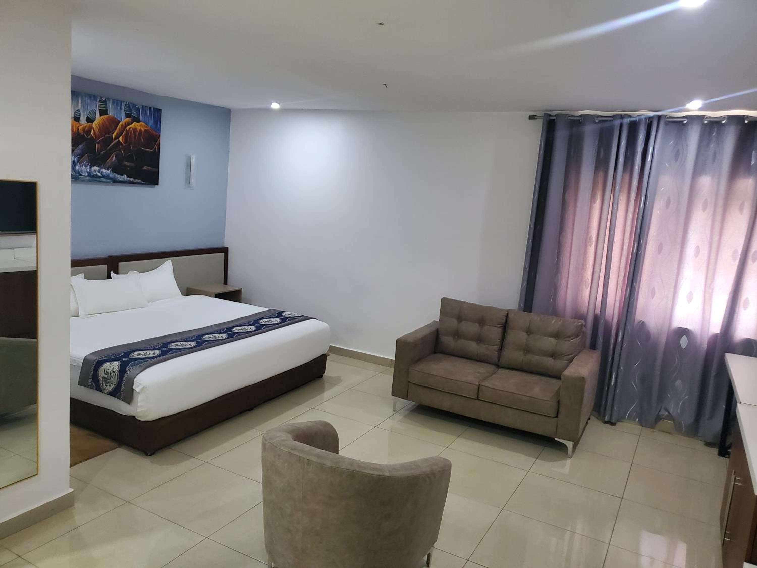 Executive Suite