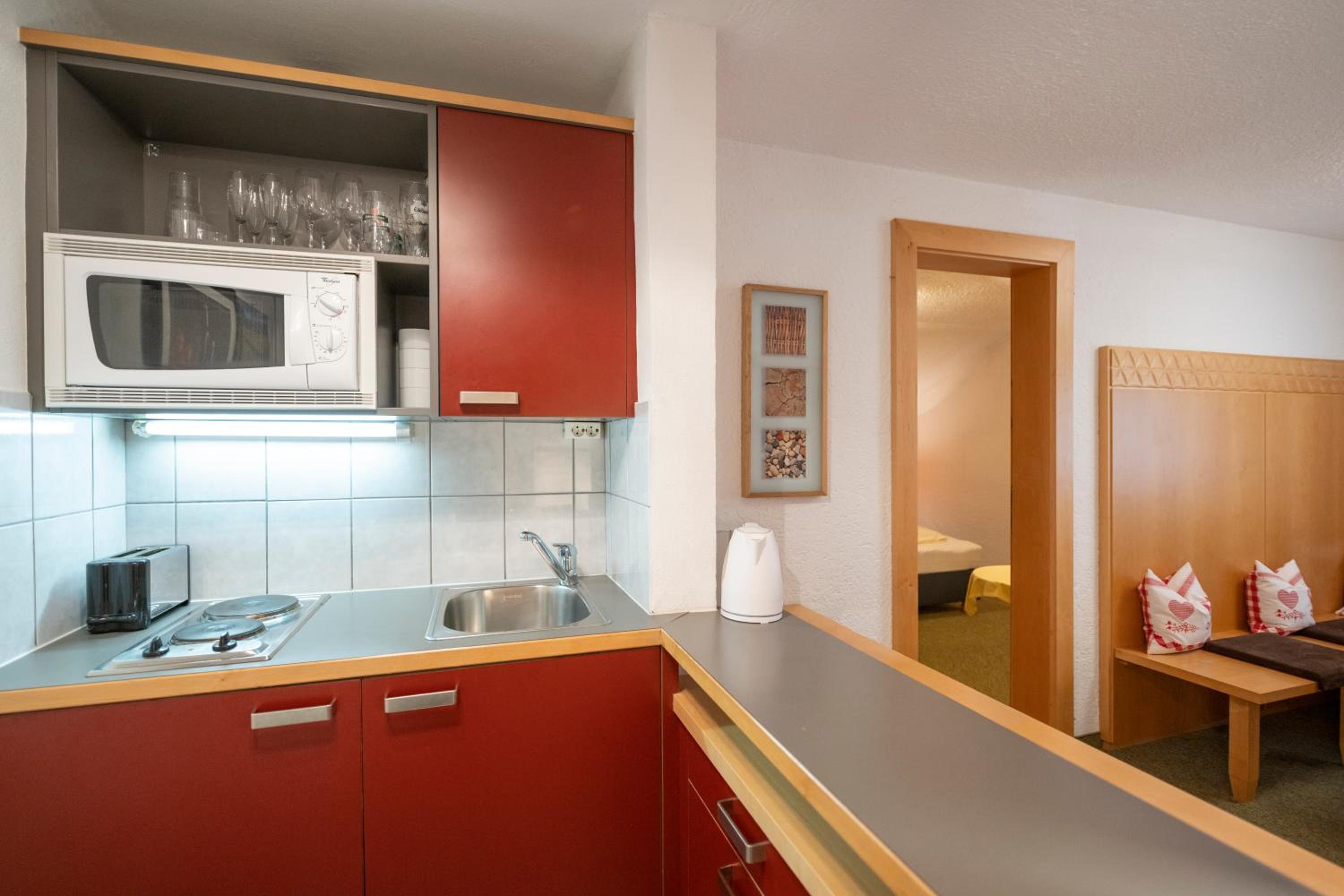 Suite - Photo 8
