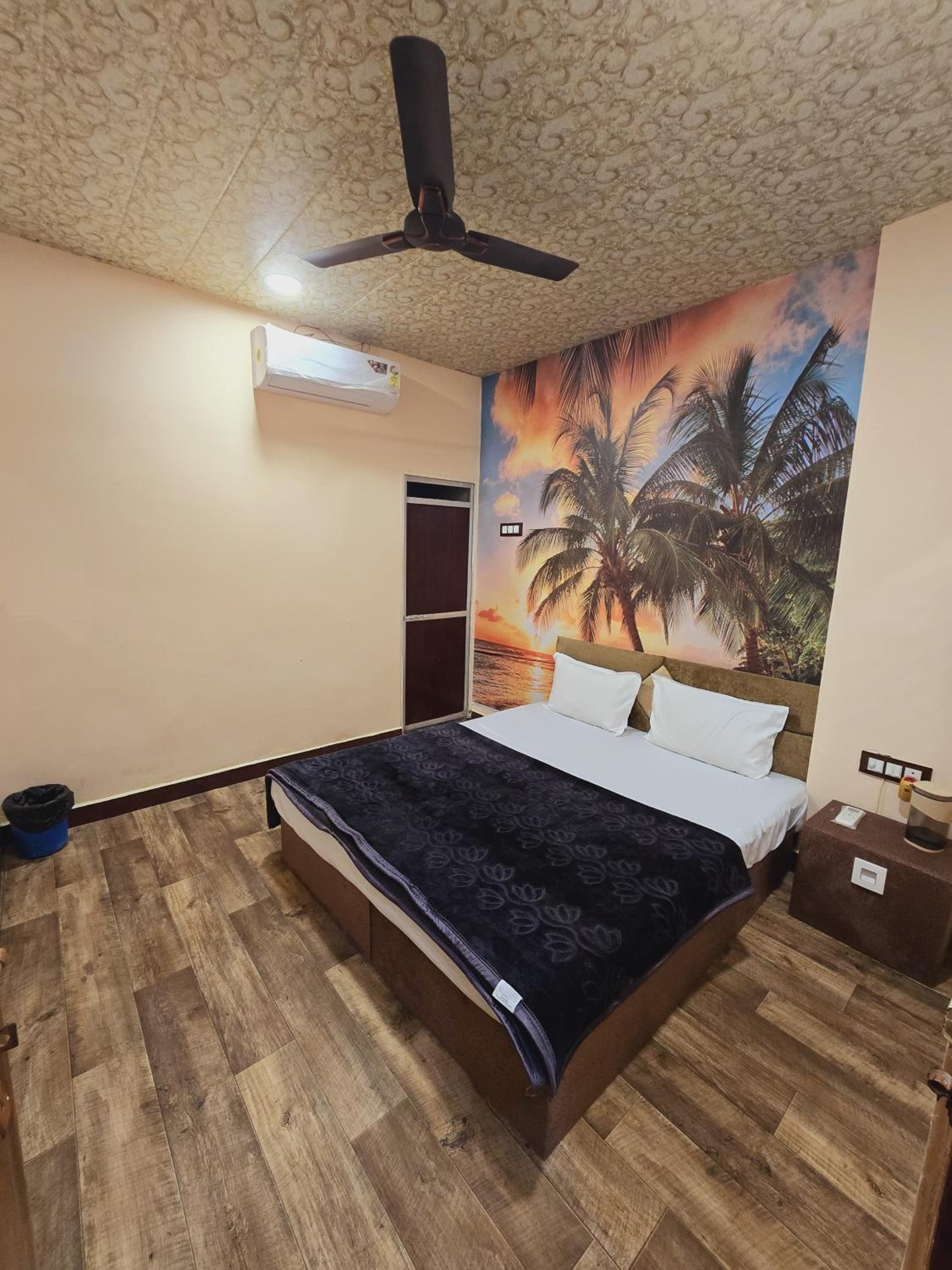 Double Room with Private Bathroom photo 1