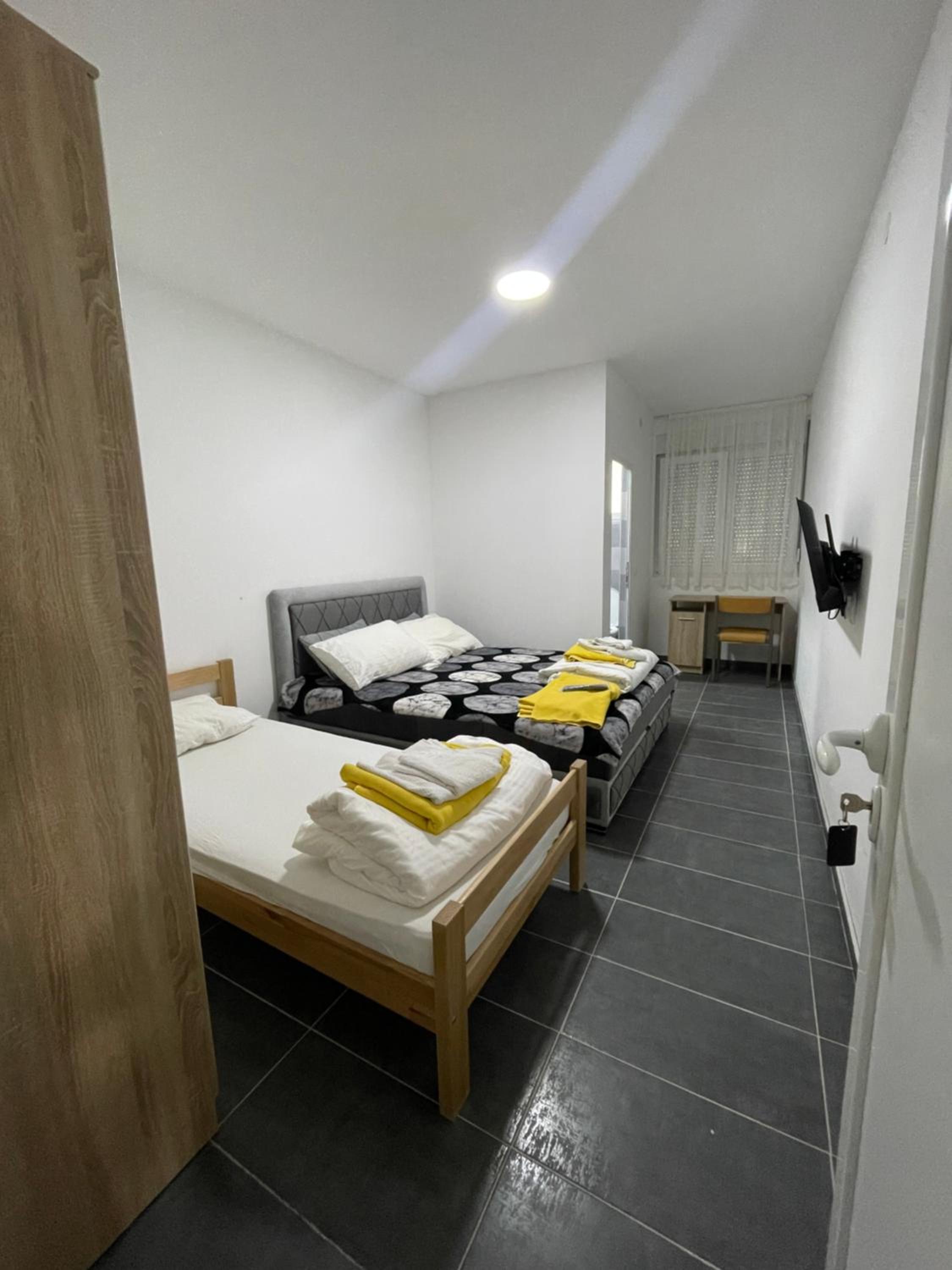 Triple Room with Bathroom photo 1