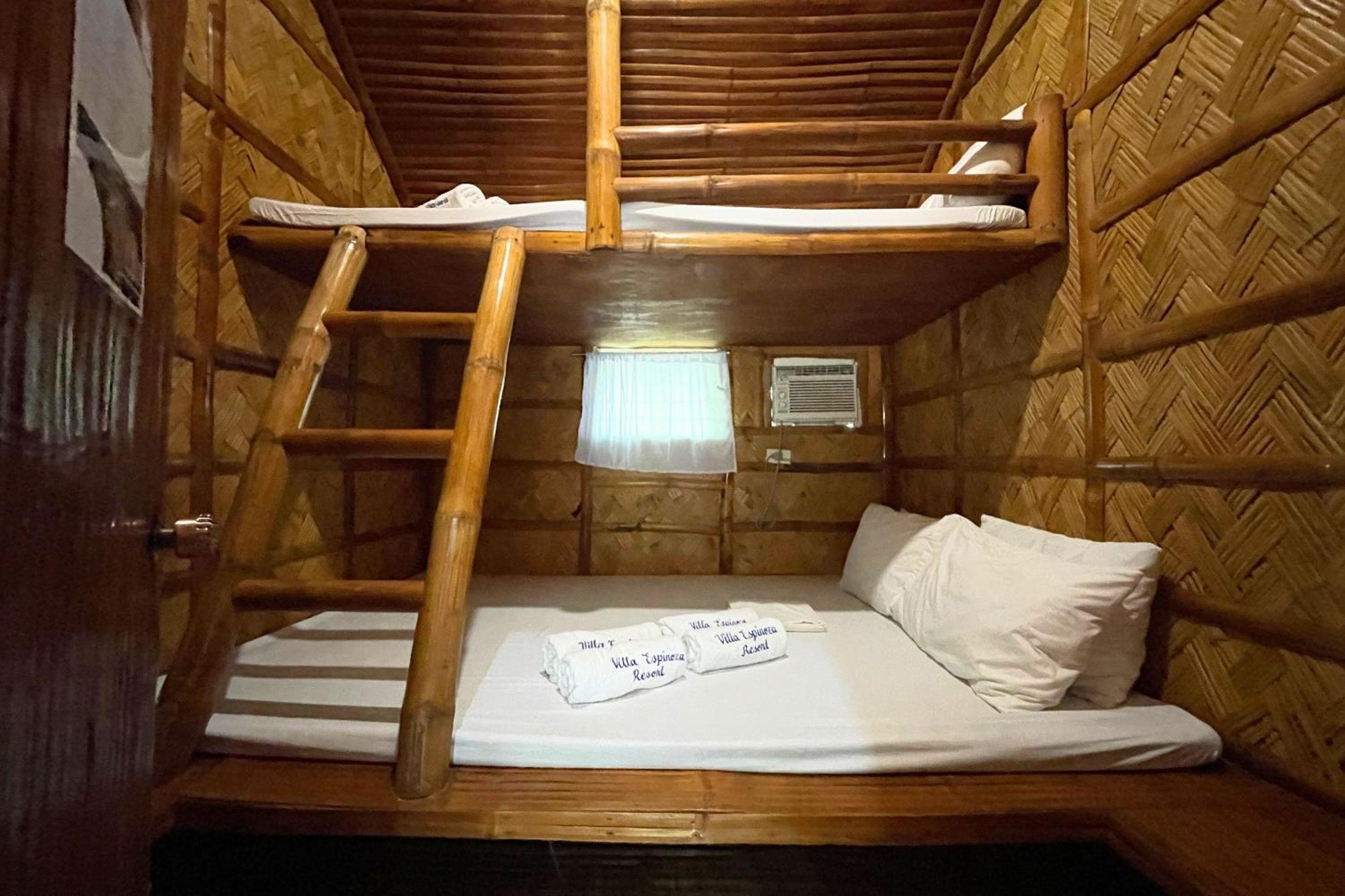 Standard Quadruple Room - Photo 1