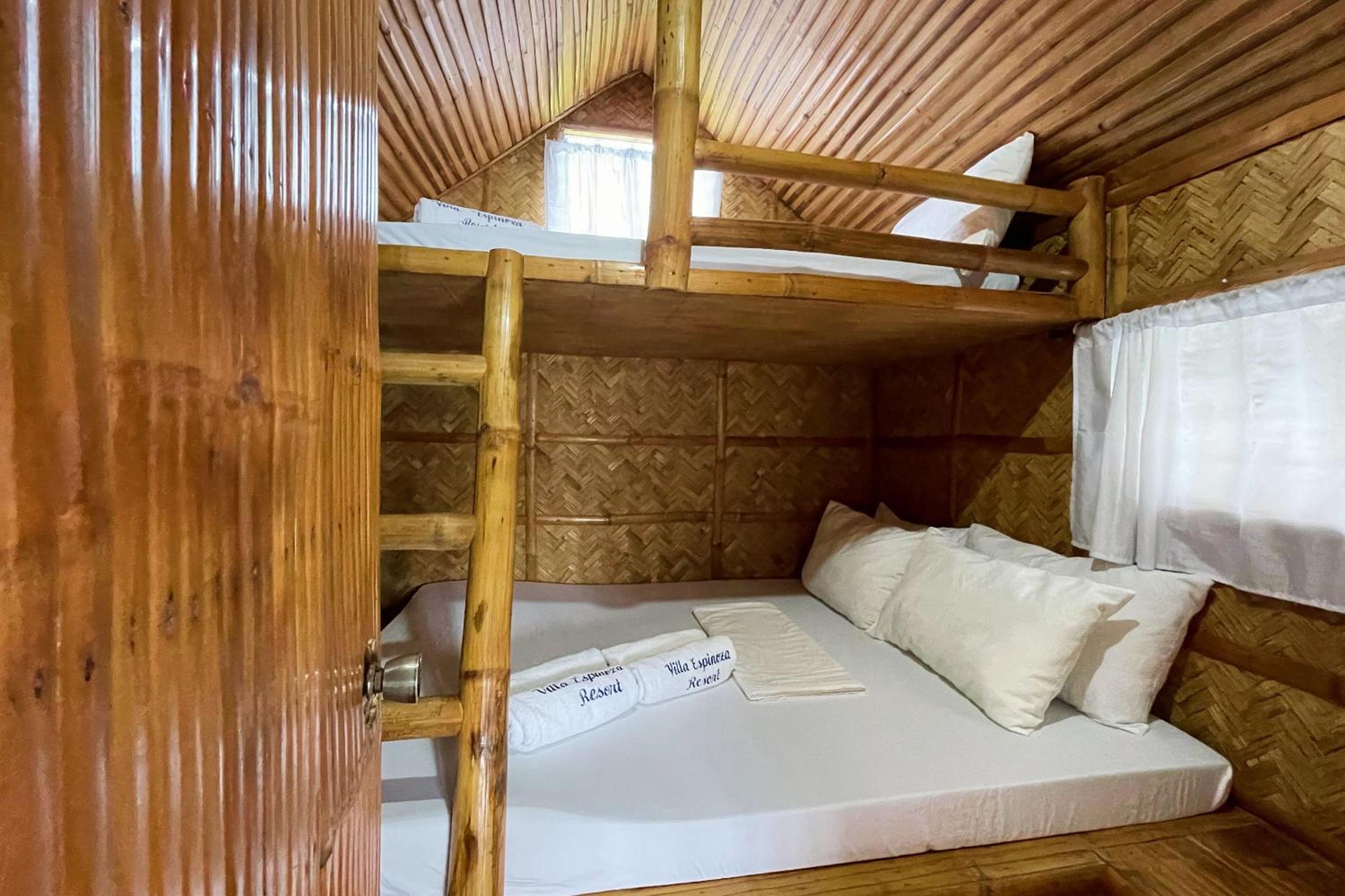 Quadruple Room - Photo 7