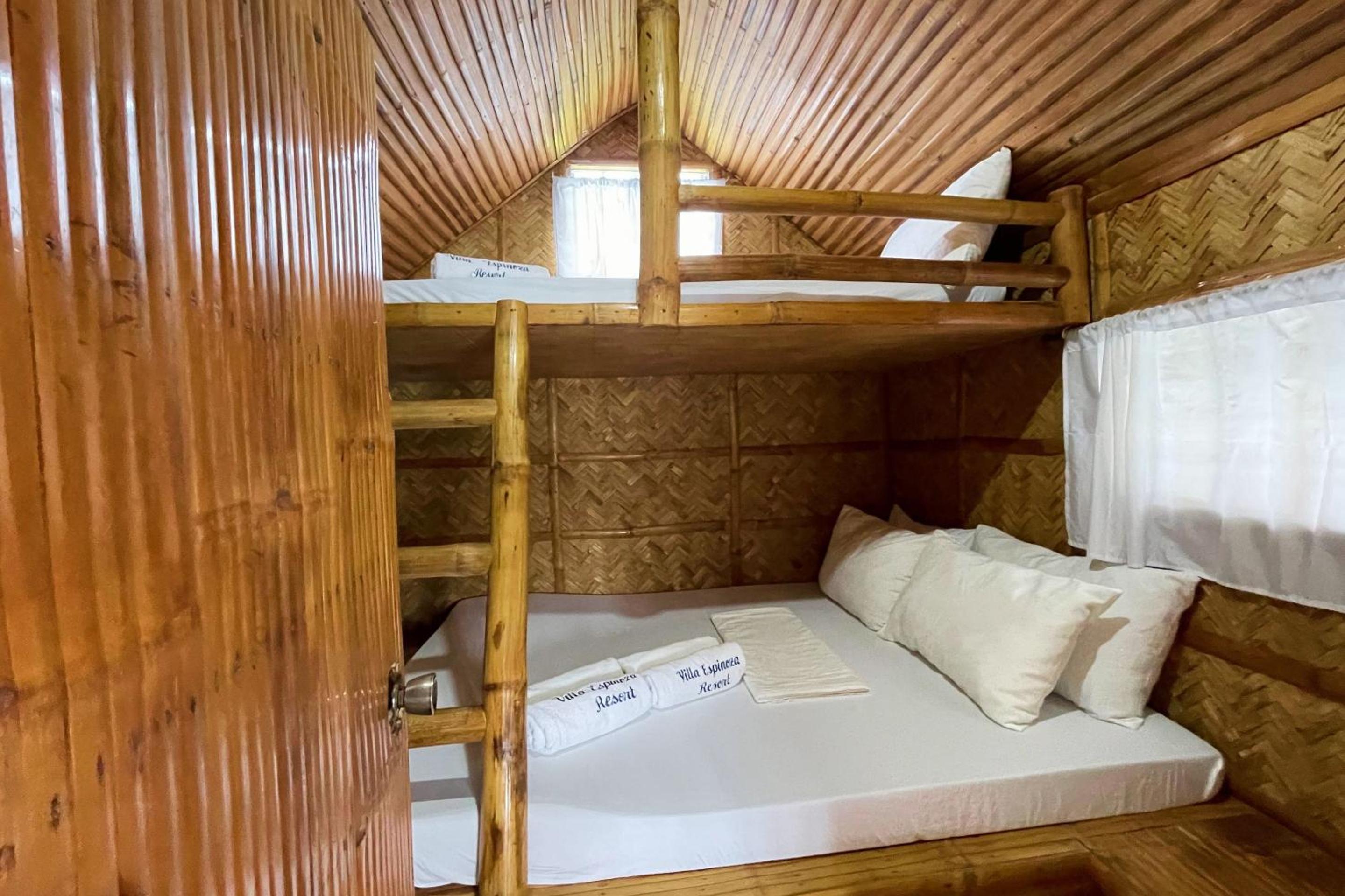 Quadruple Room - Photo 2