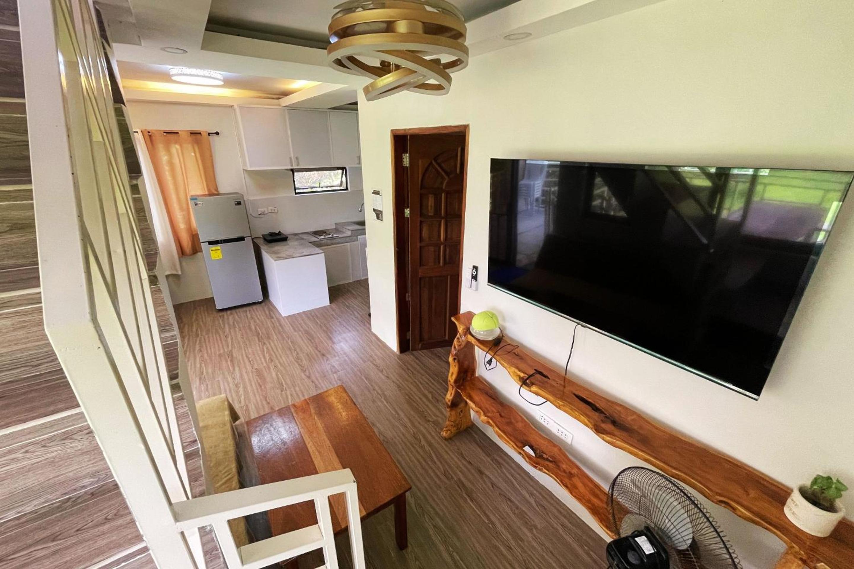 Suite - Photo 14