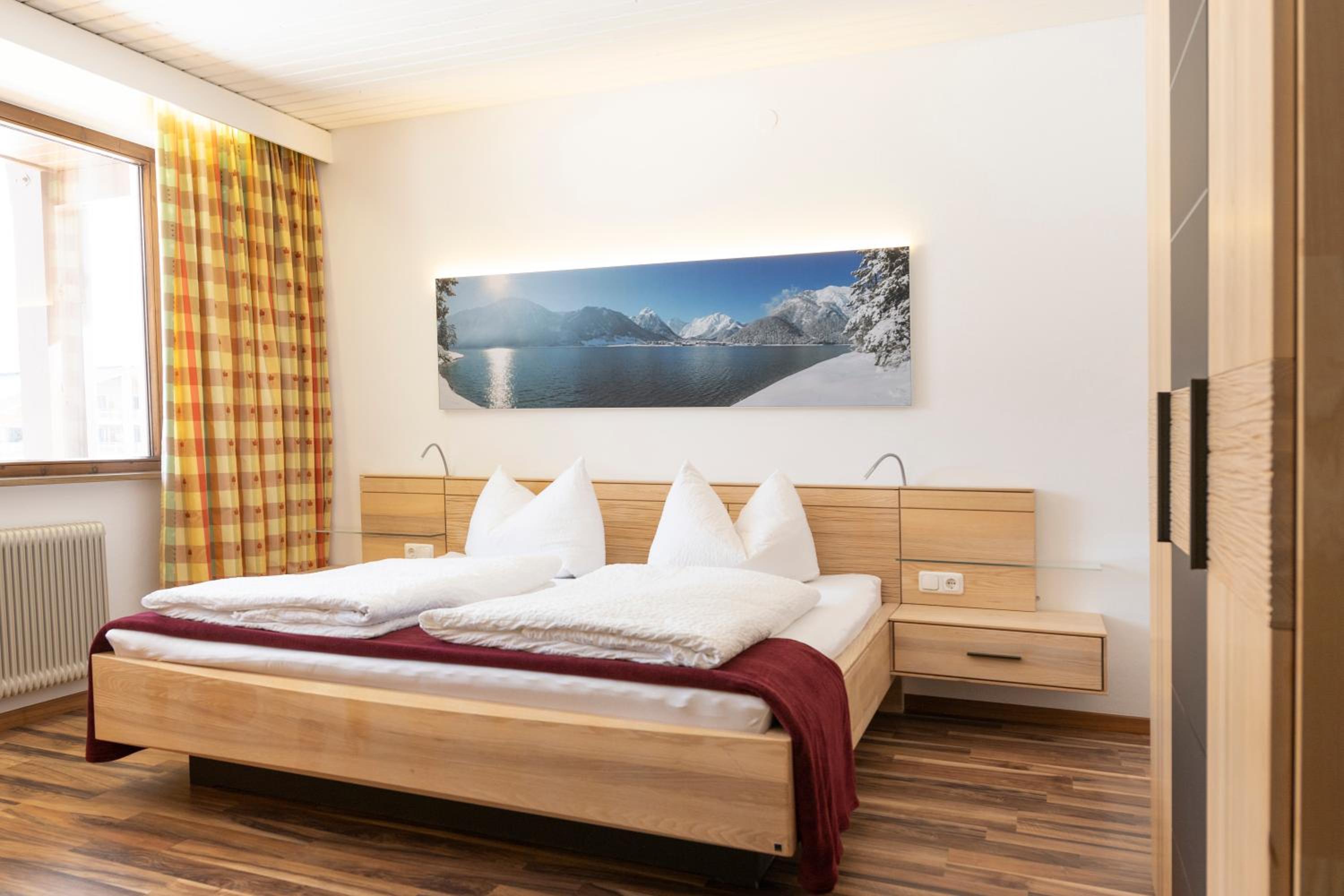 Superior Suite - Photo 18