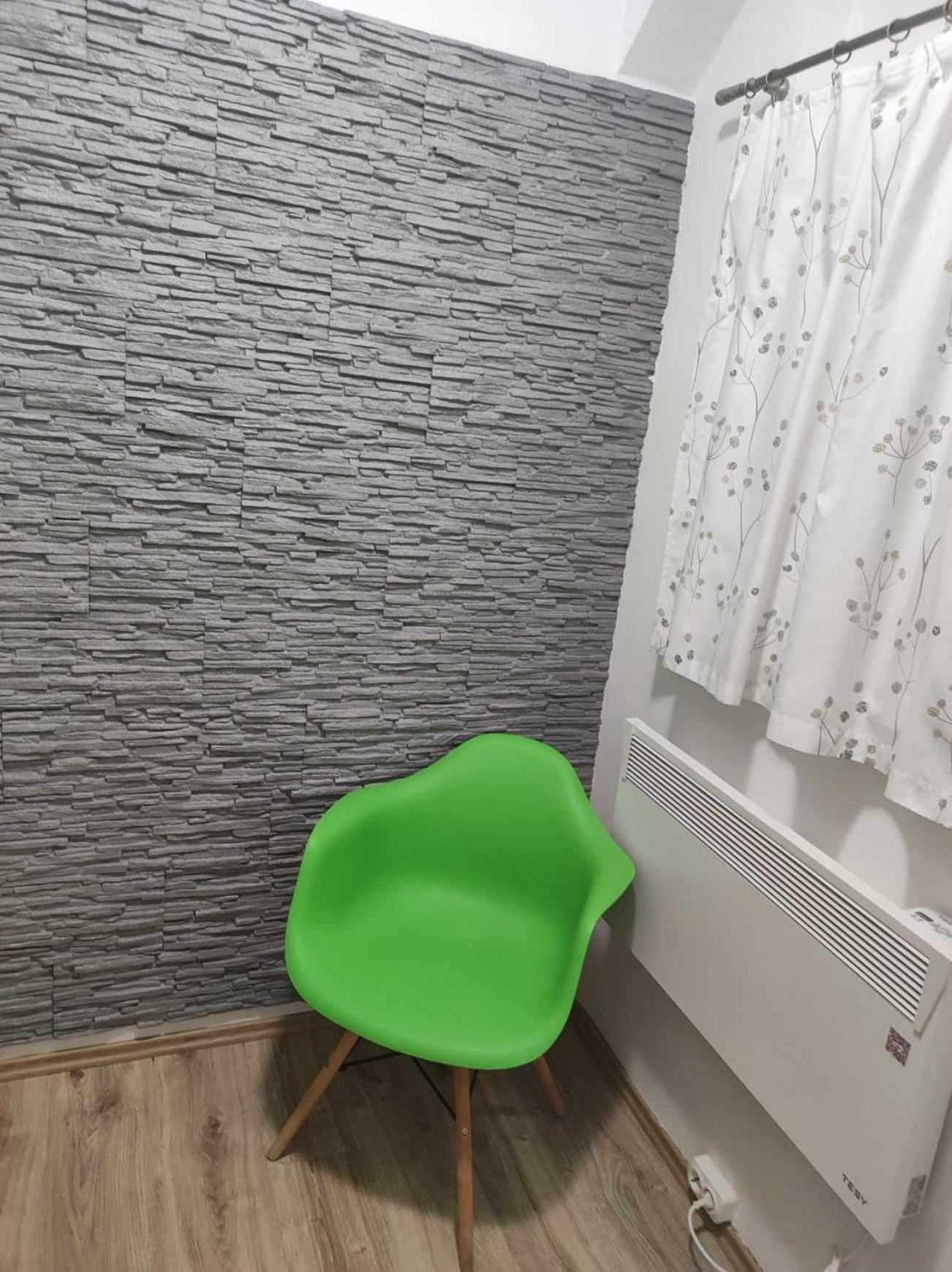 One-Bedroom Apartment - Photo 9