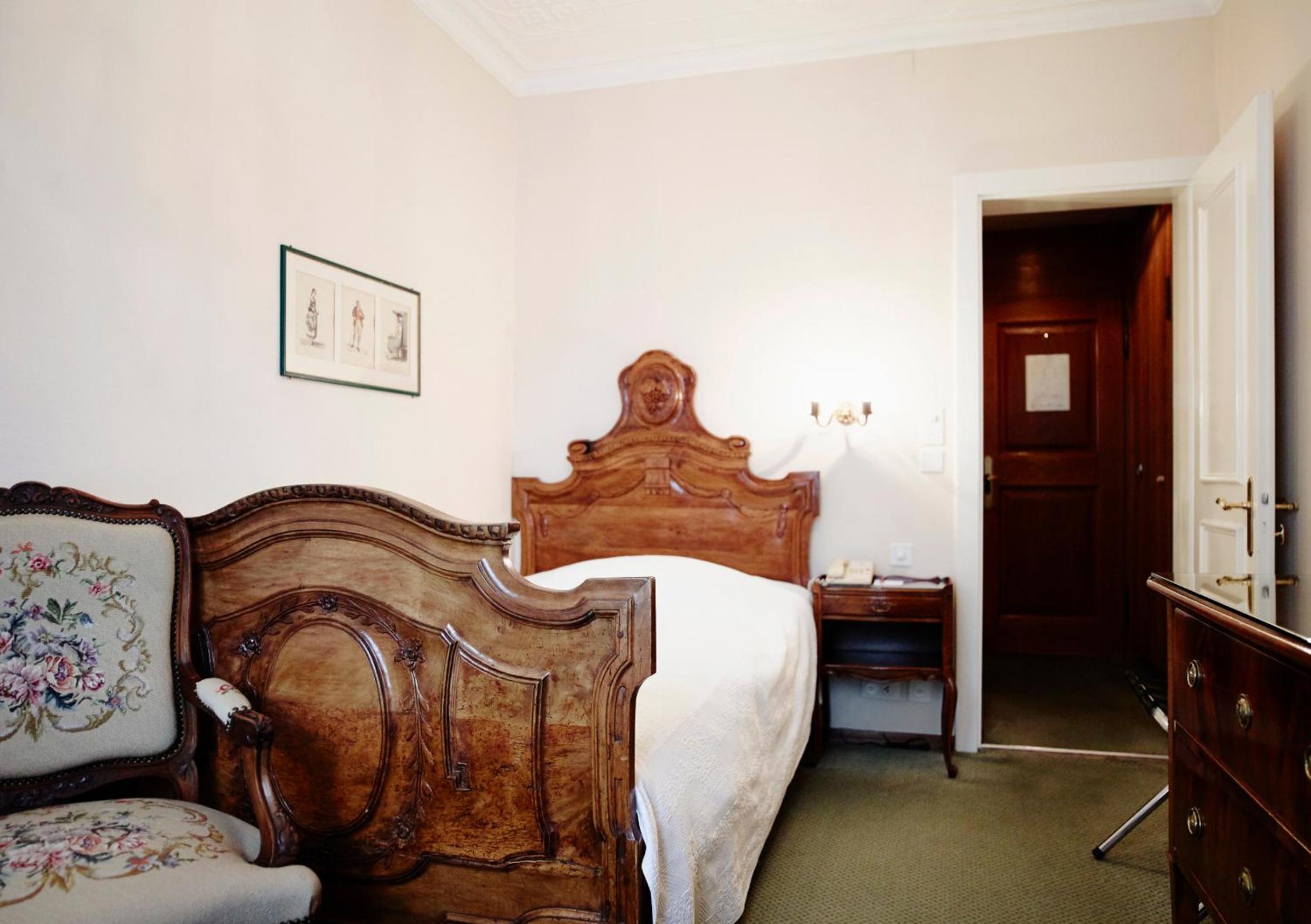 Economy Single Room