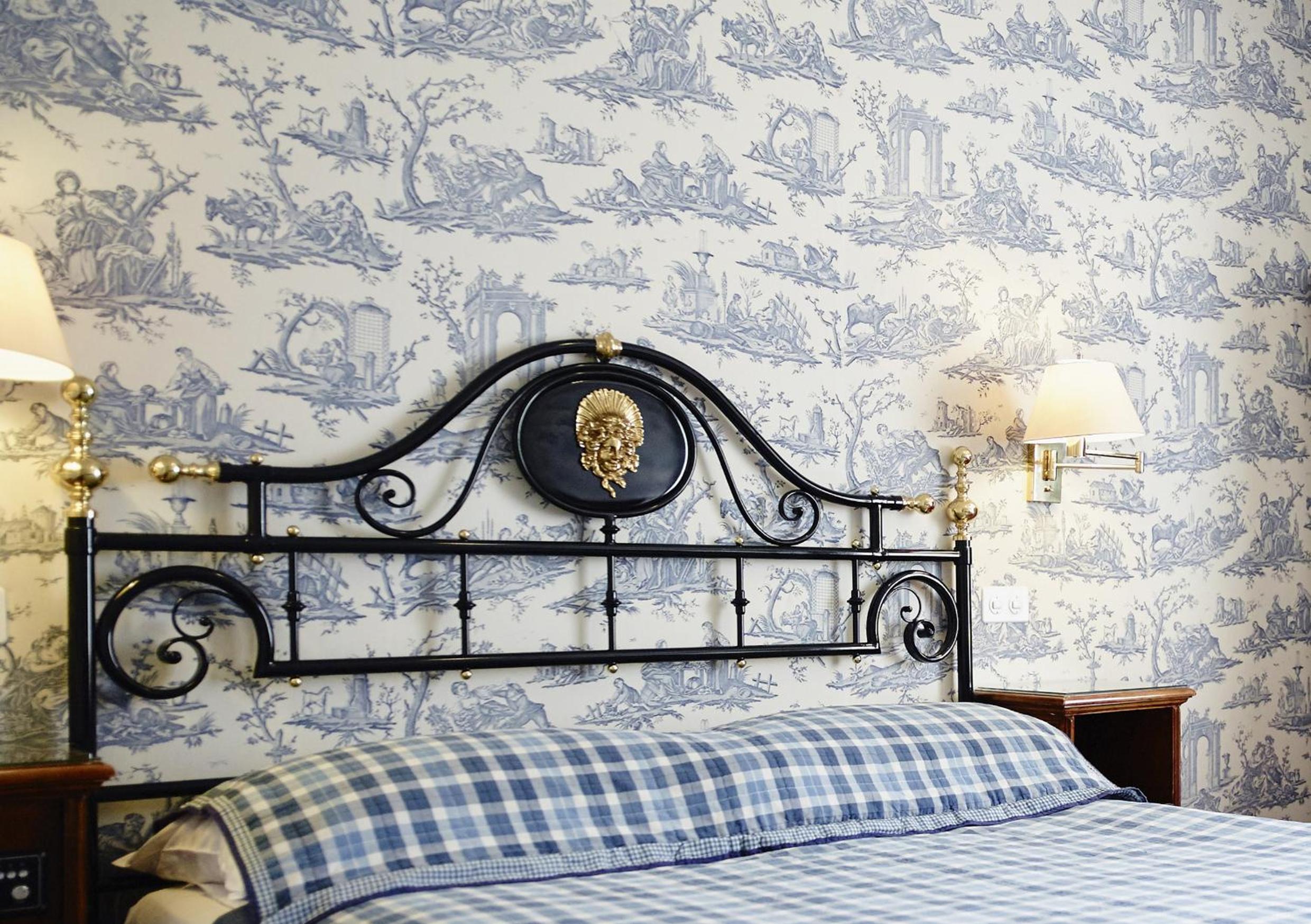 Classic Queen Room - Photo 1
