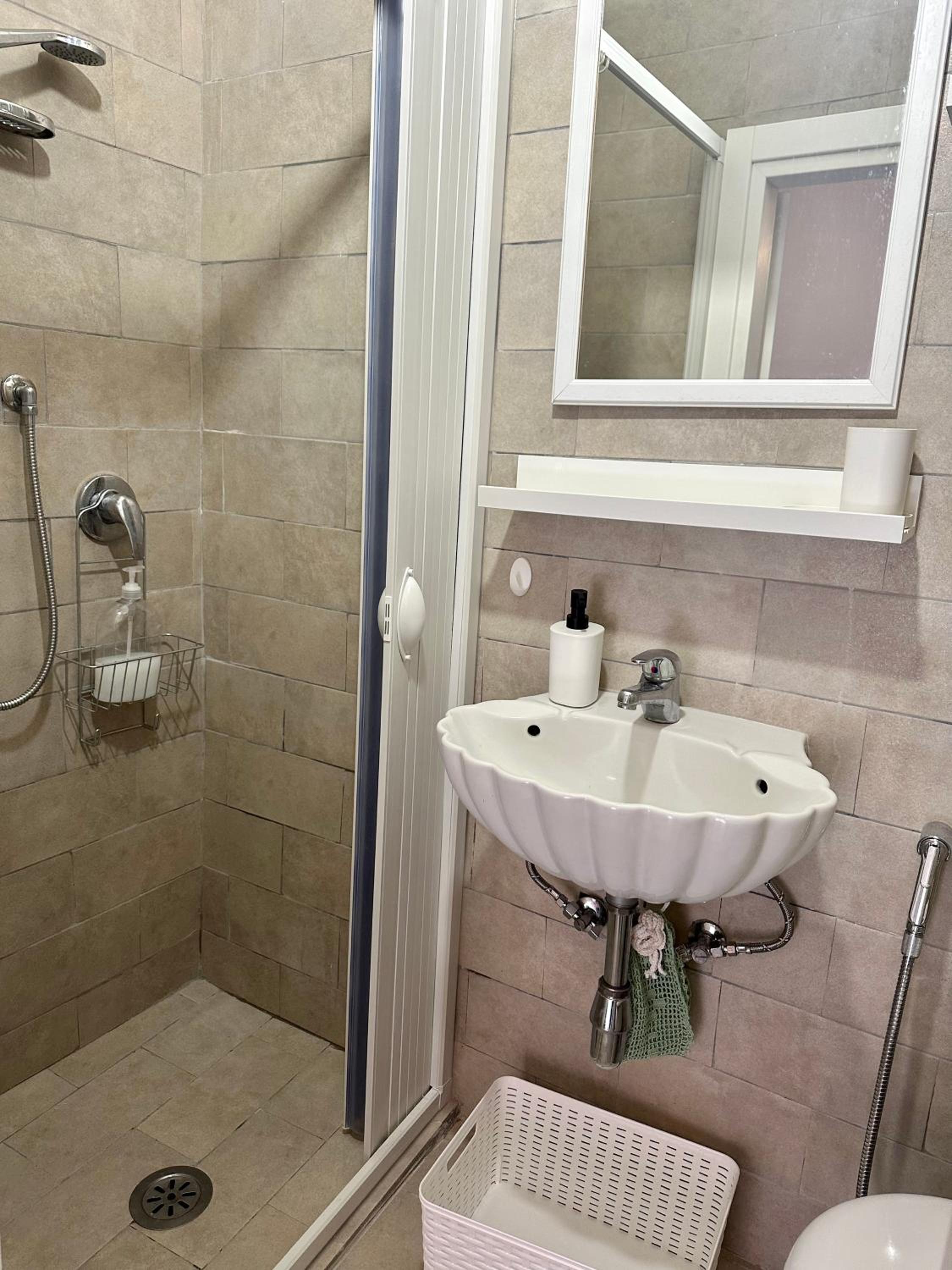One-Bedroom House photo 2
