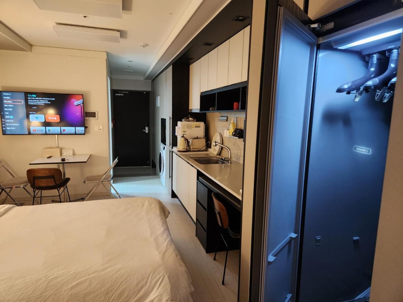 Suite - Photo 4