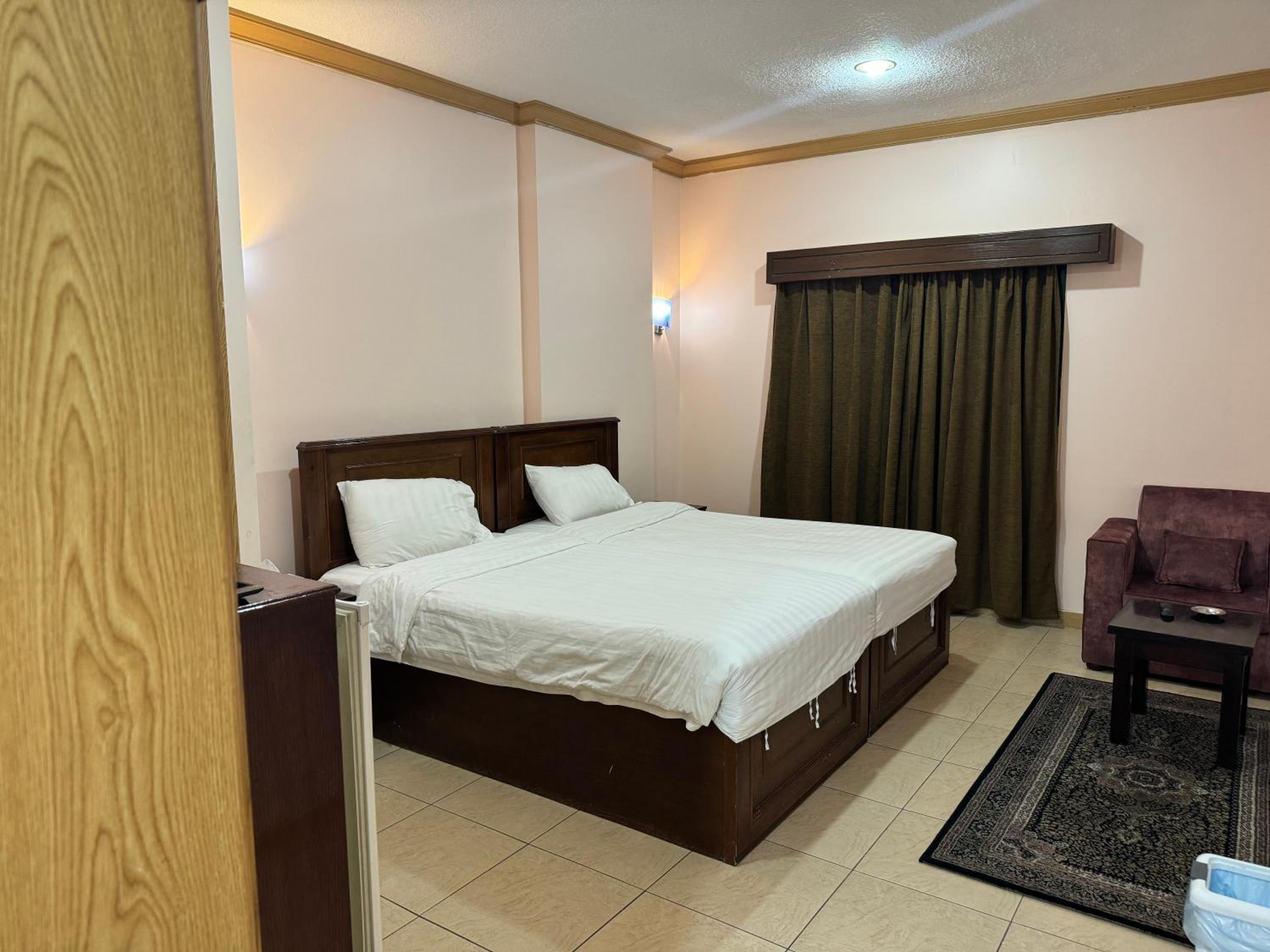 Deluxe Twin Room - Photo 5
