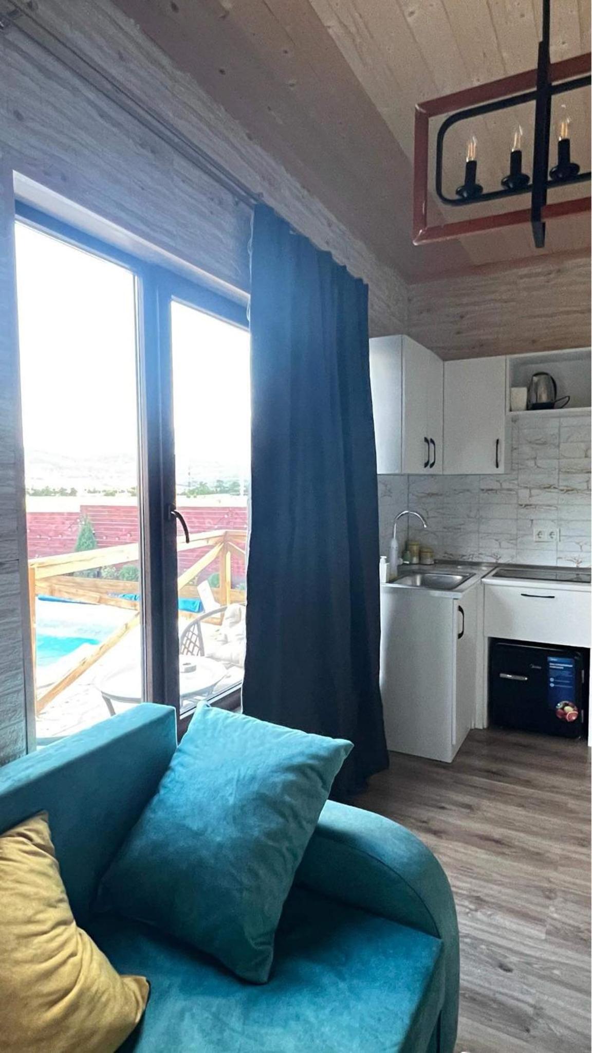 One-Bedroom House photo 3