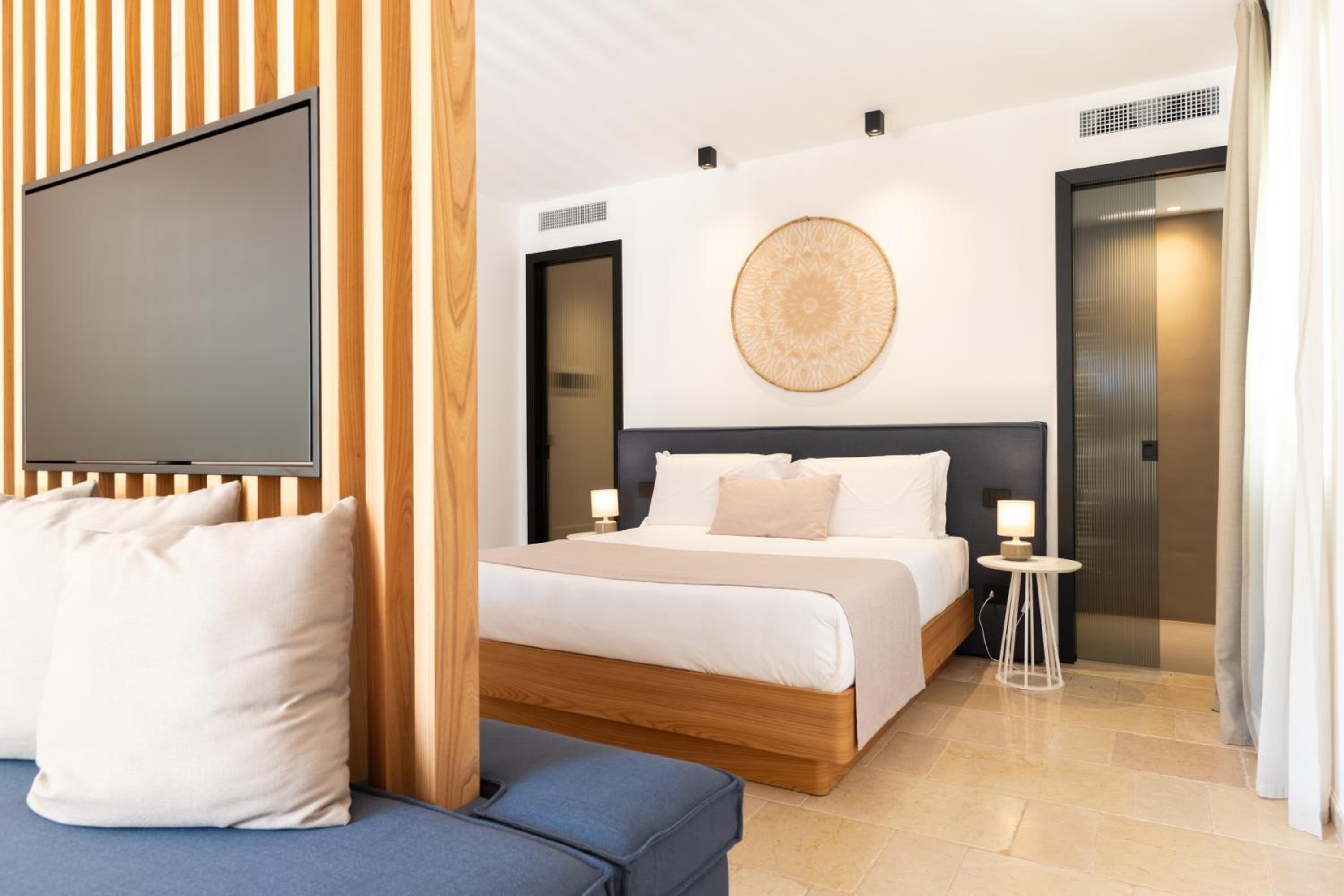 Superior Triple Room photo 2