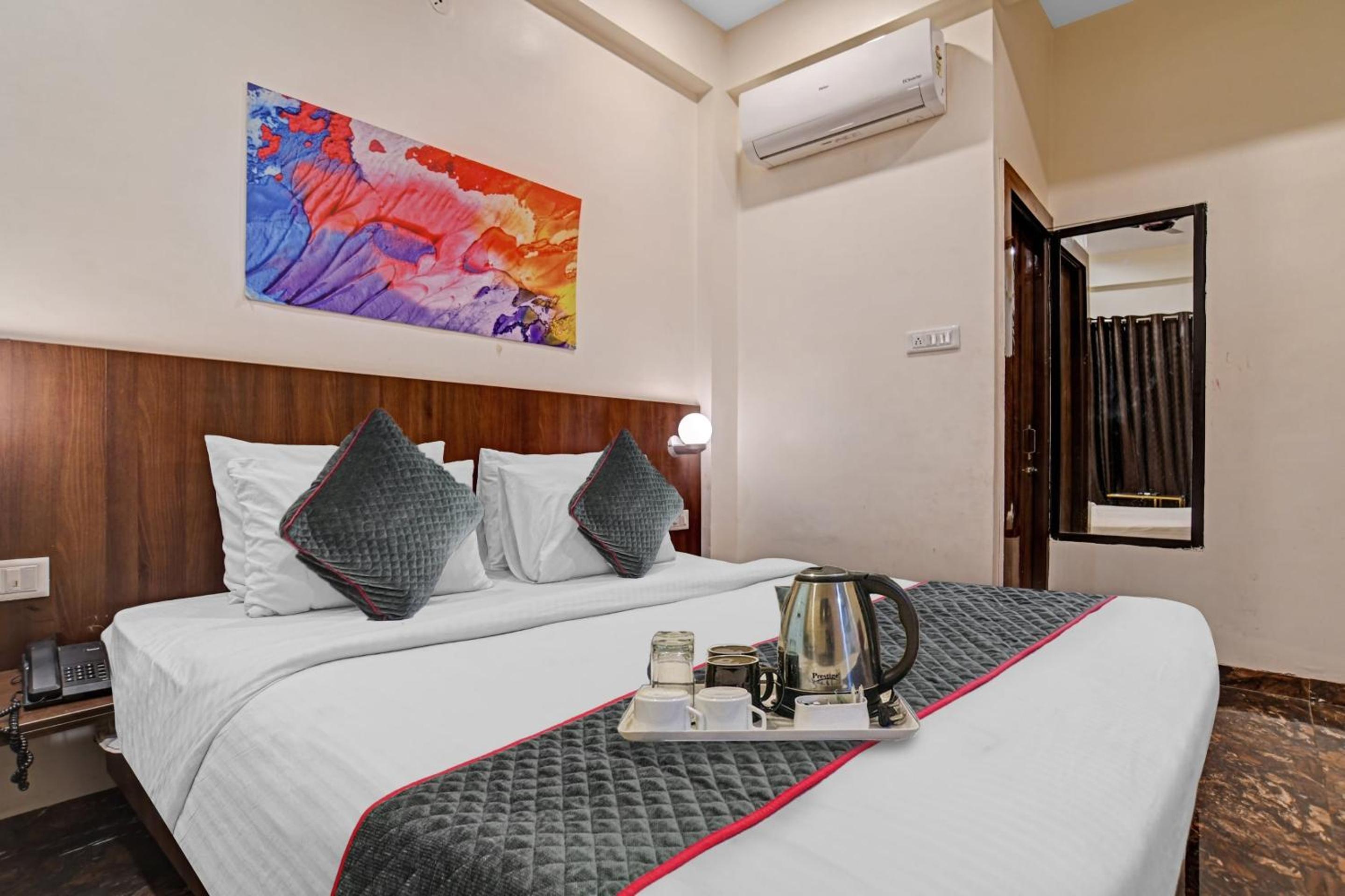 Classic Triple Room - Photo 18
