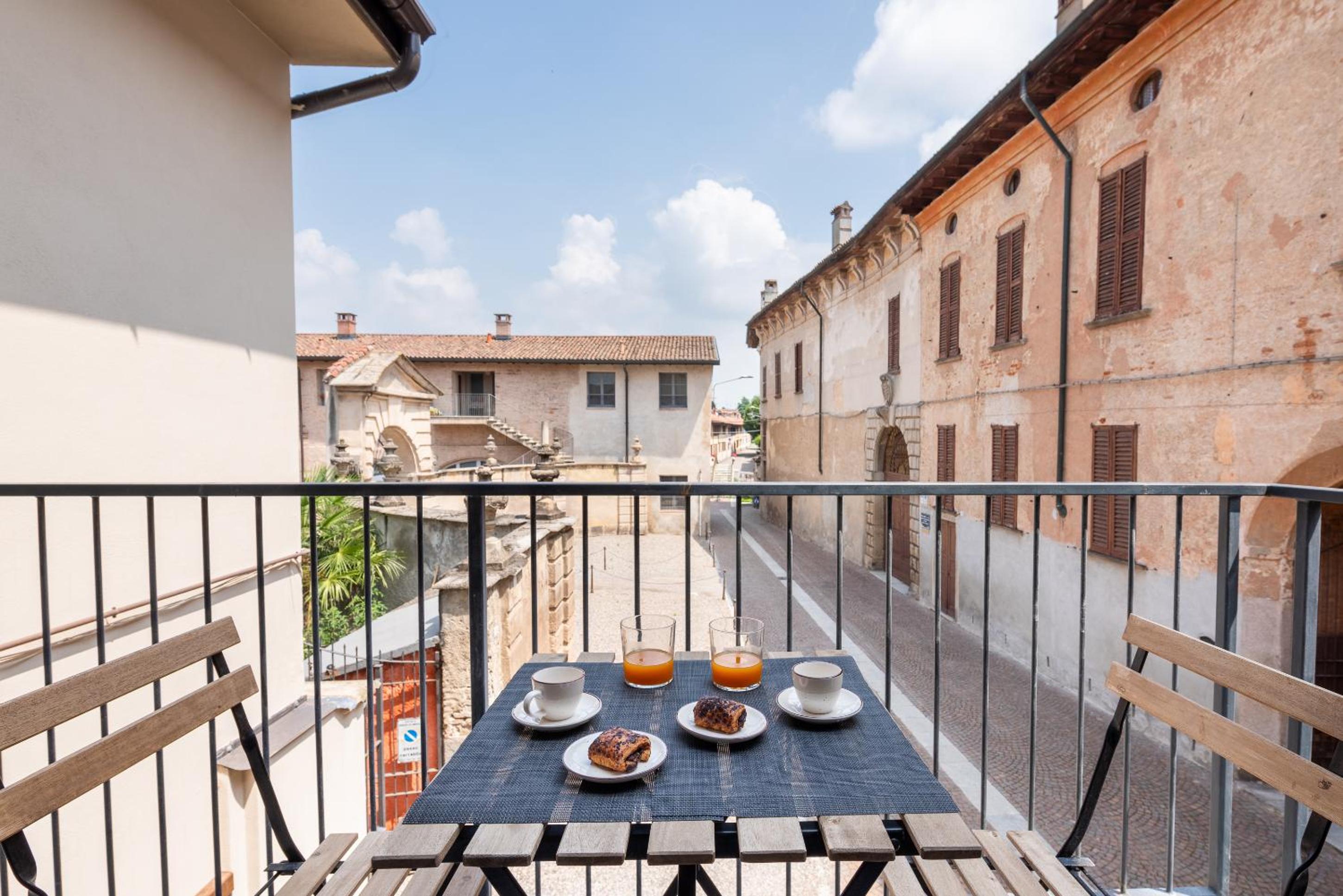Superior One-Bedroom Apartment with Balcony photo 2