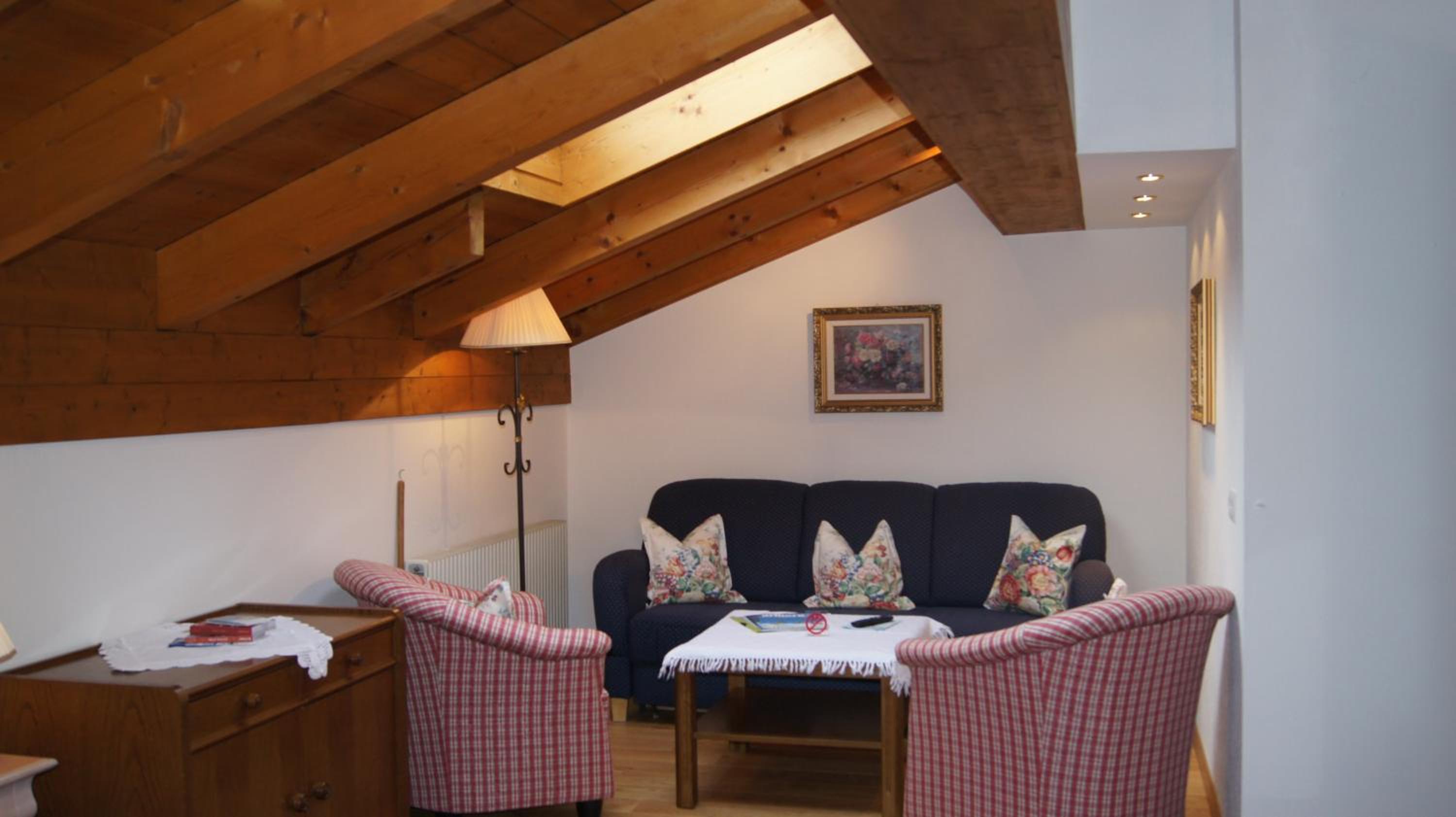 Suite - Photo 14