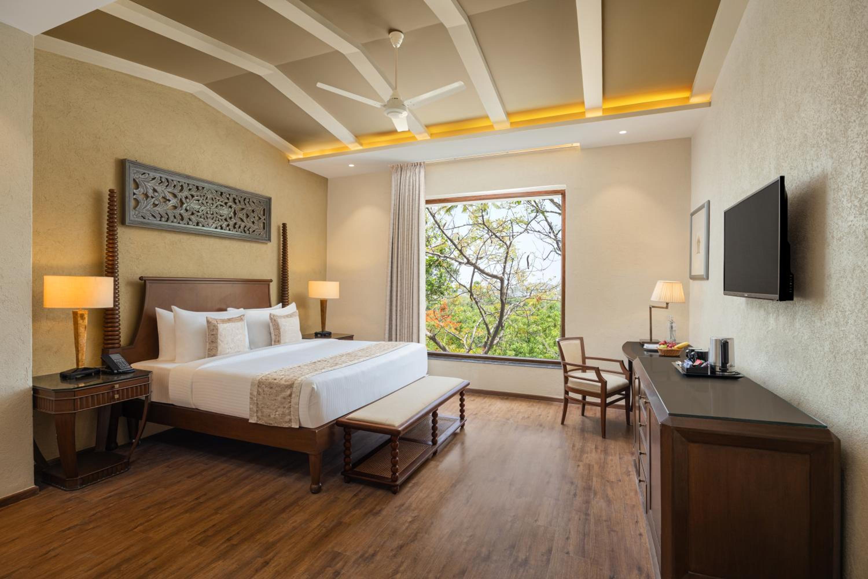 Deluxe Room - Photo 4