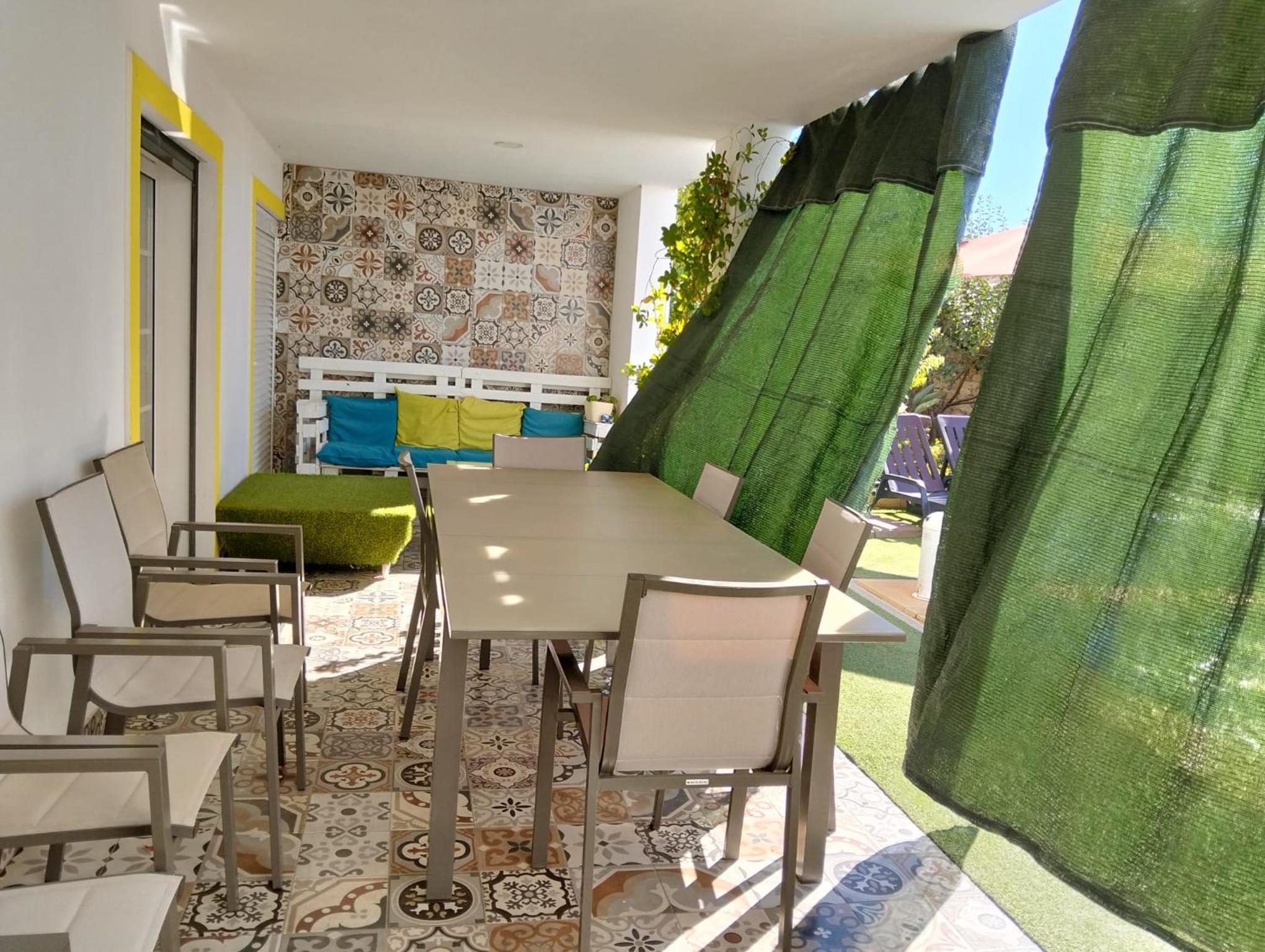 Double Room with Balcony (2 Adults + 1 Child) photo 3