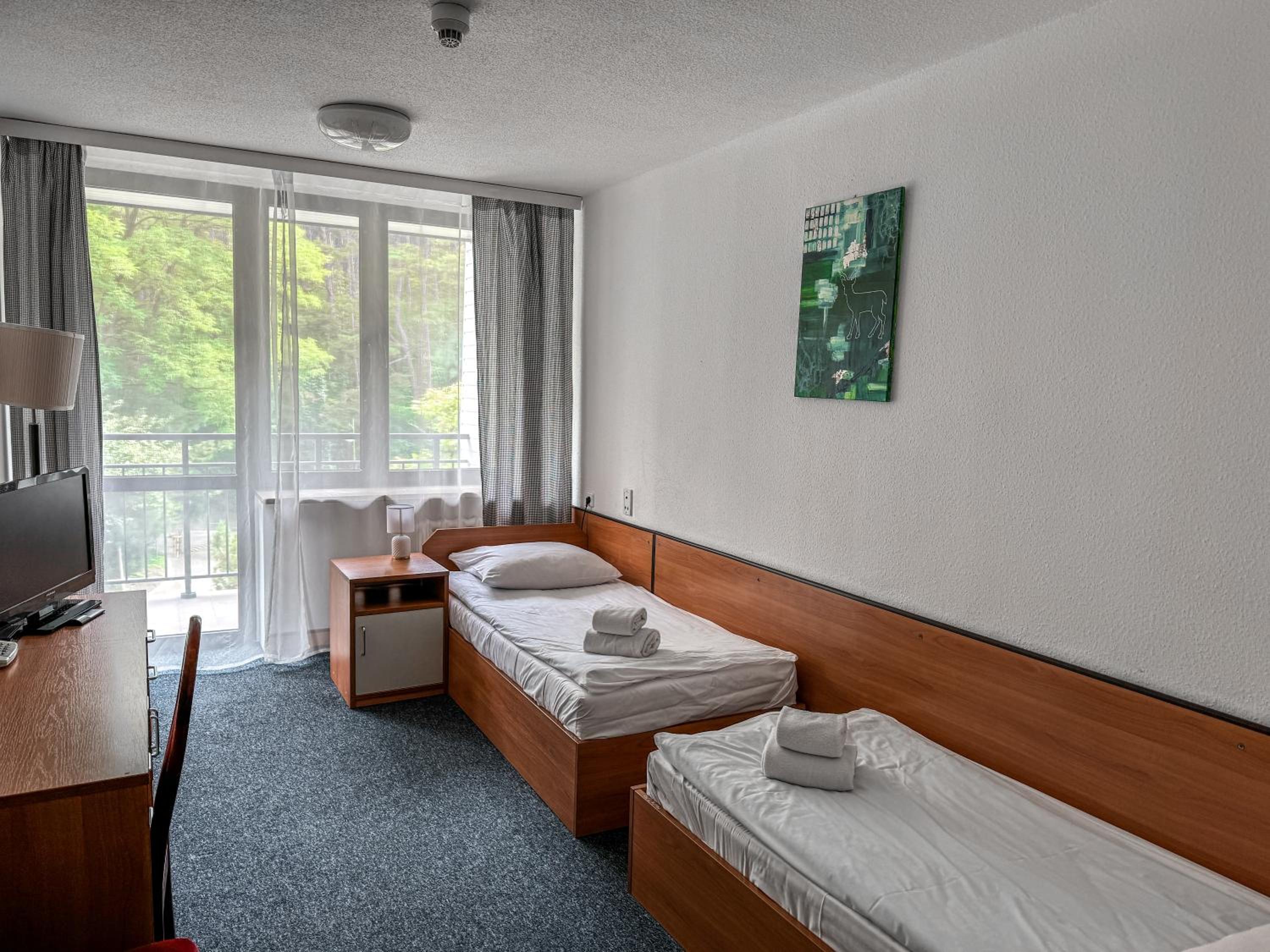 Twin Room - Photo 1