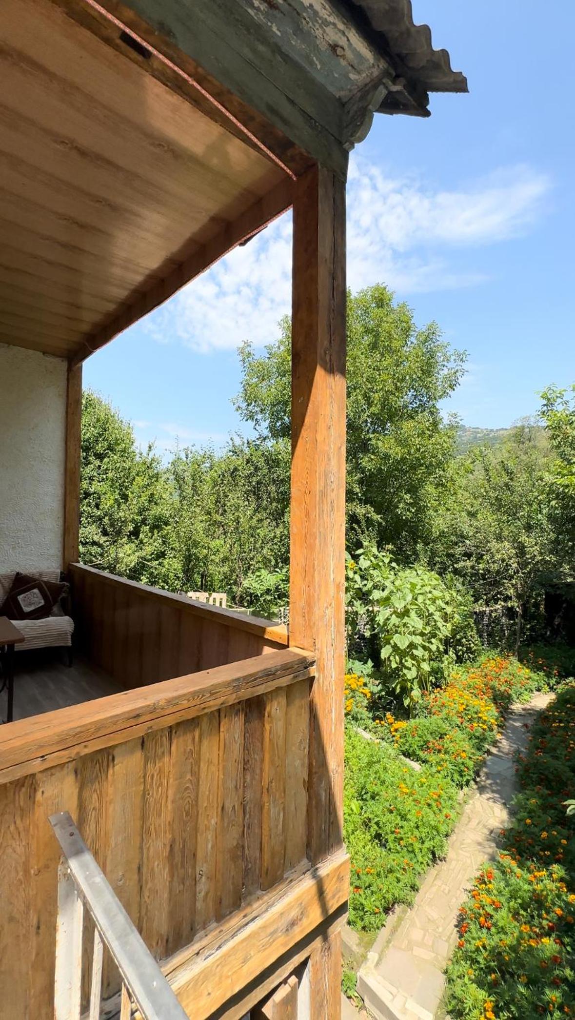 Family Room With Terrace photo 2