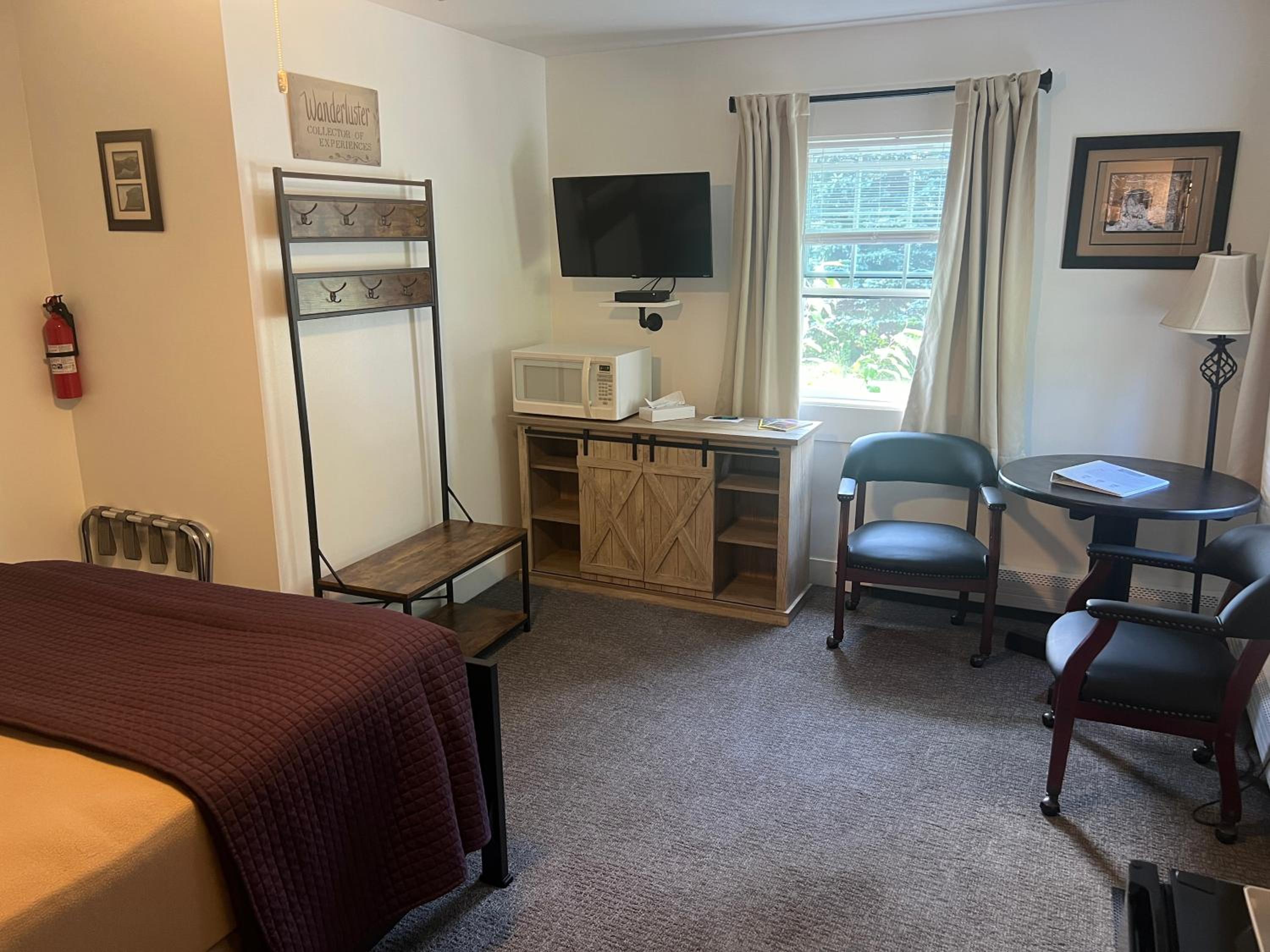 Deluxe Queen Room photo 2