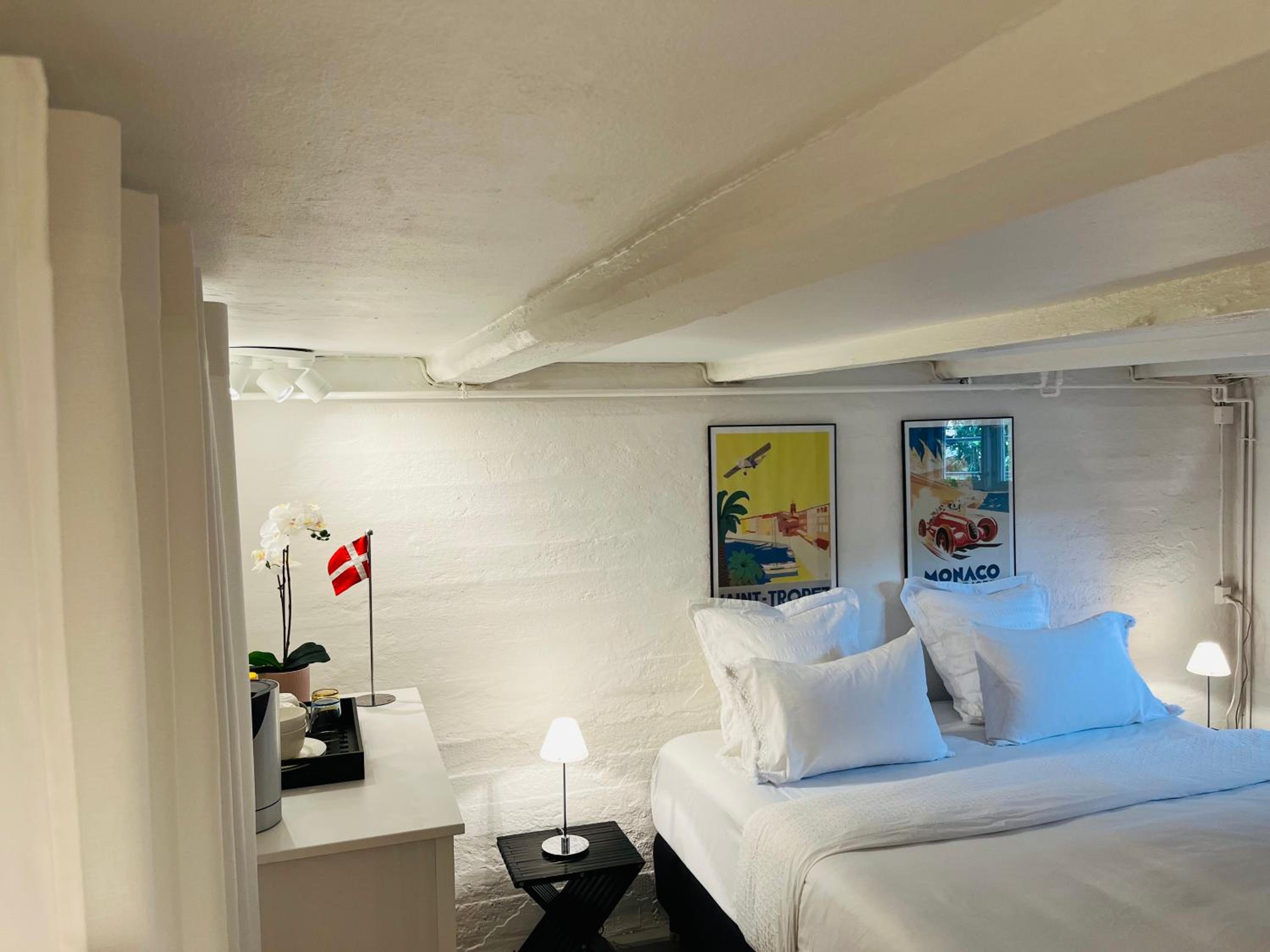 Double Room with Private Bathroom photo 1