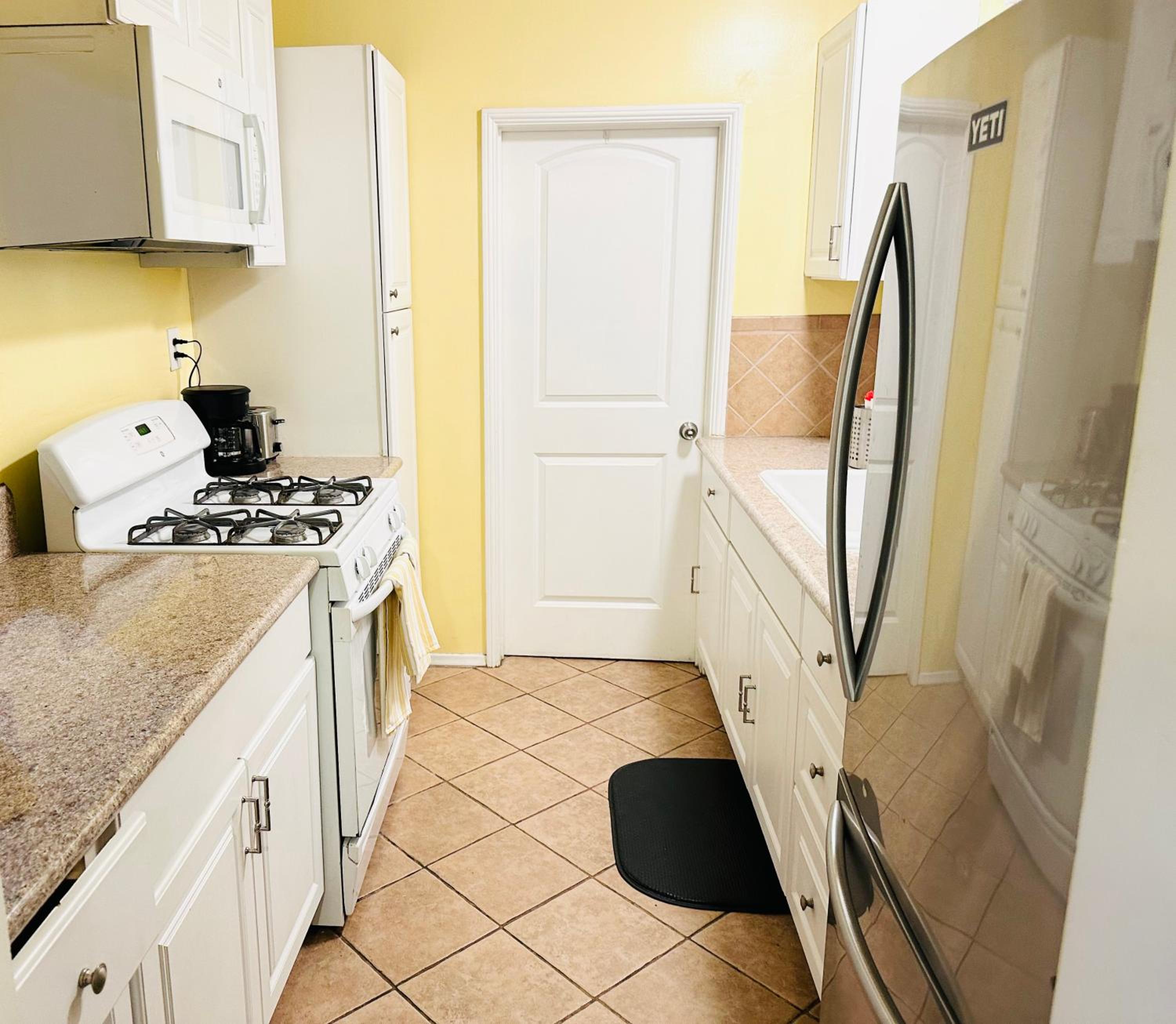 Two-Bedroom House photo 2