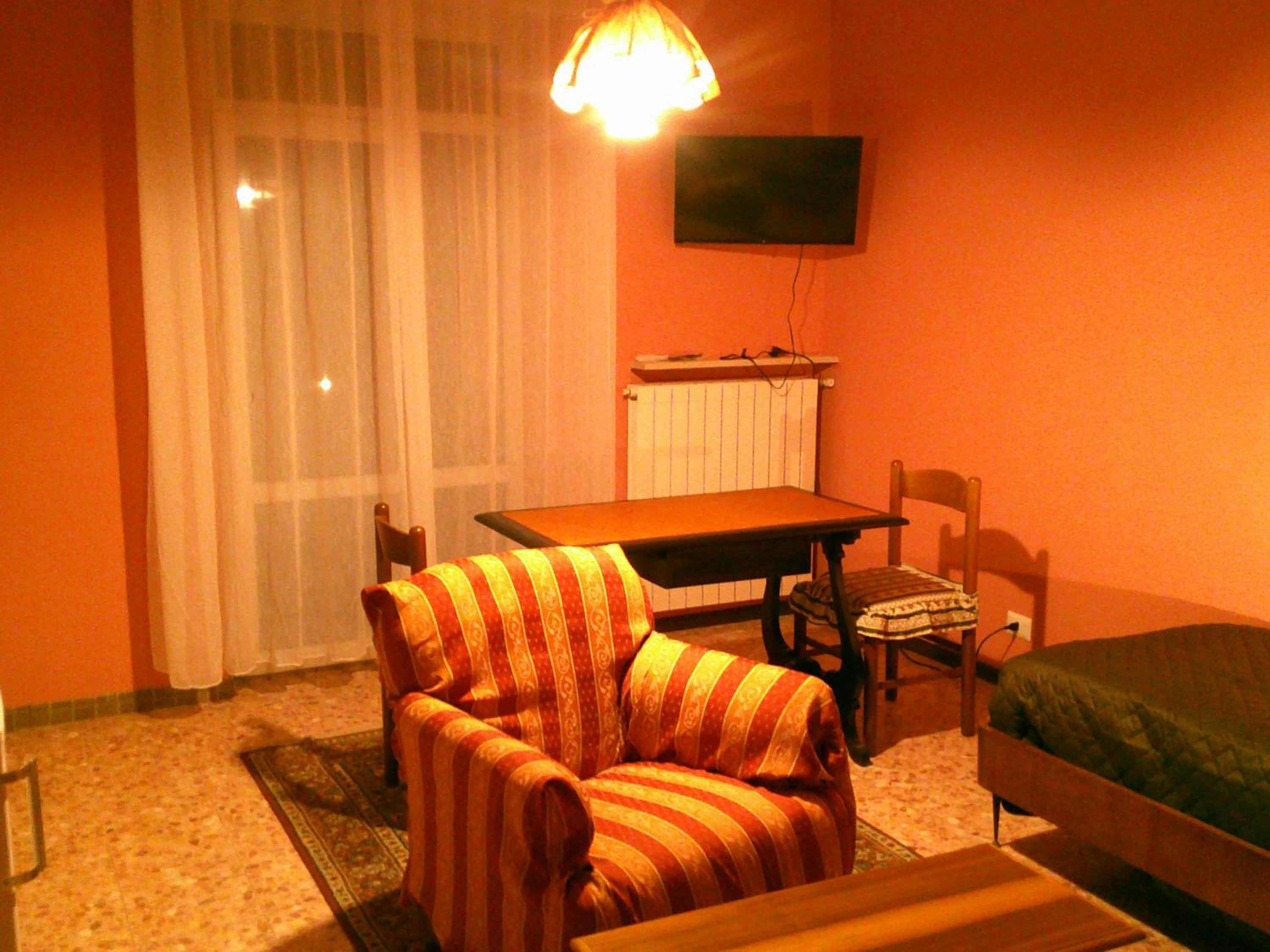 Classic Apartment photo 3