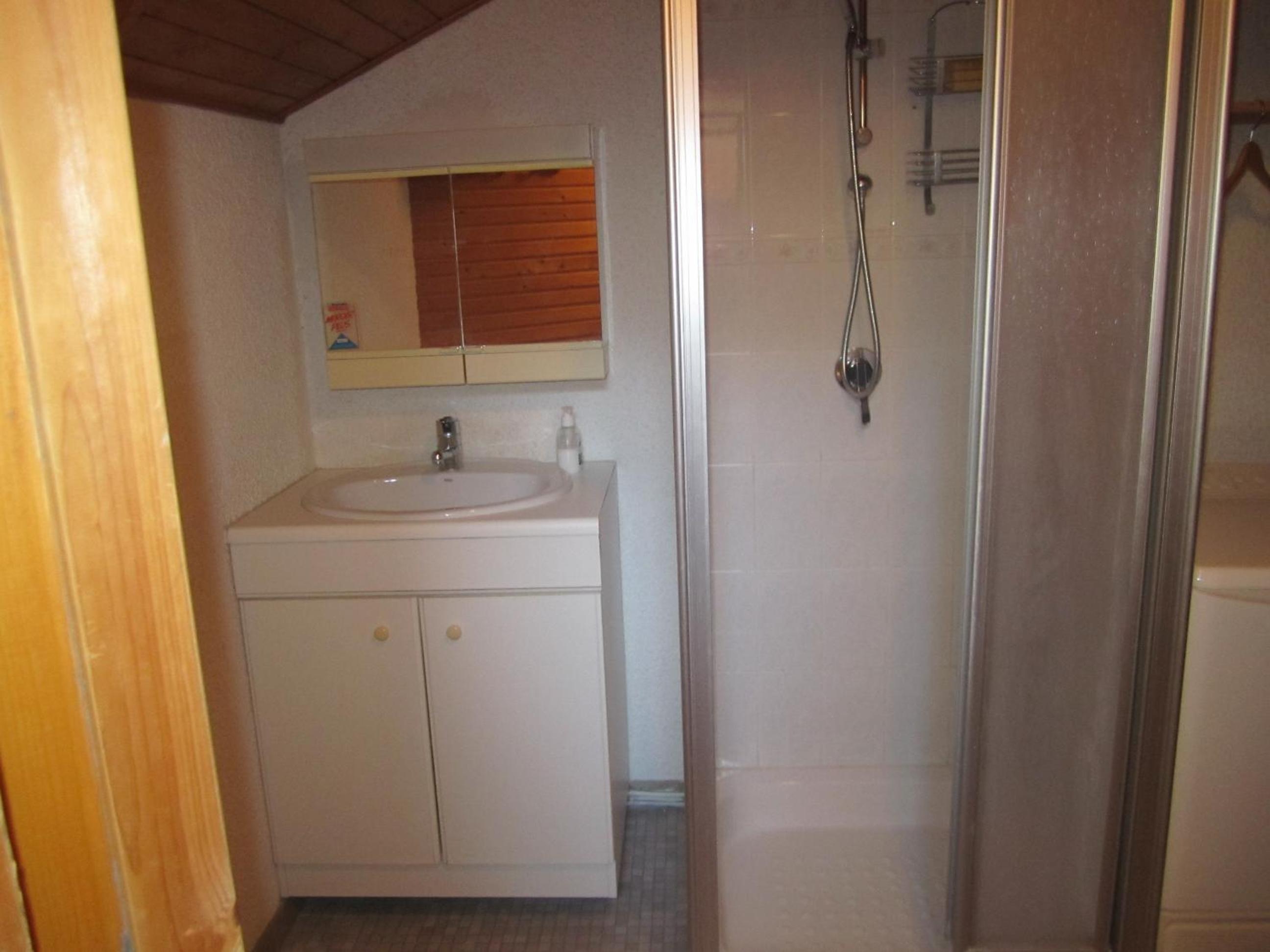 Apartment with Sauna - Photo 13