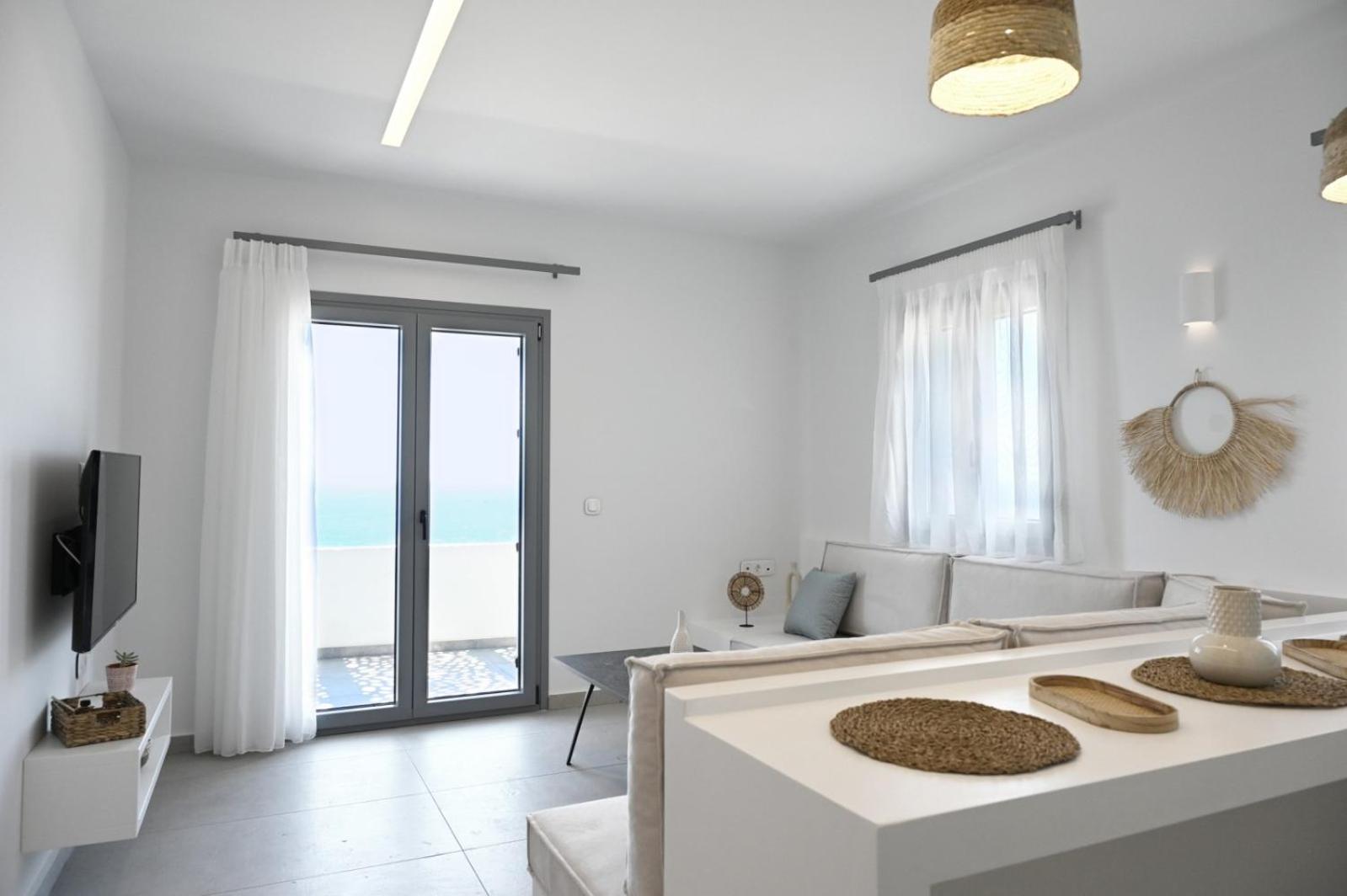 One-Bedroom House photo 2