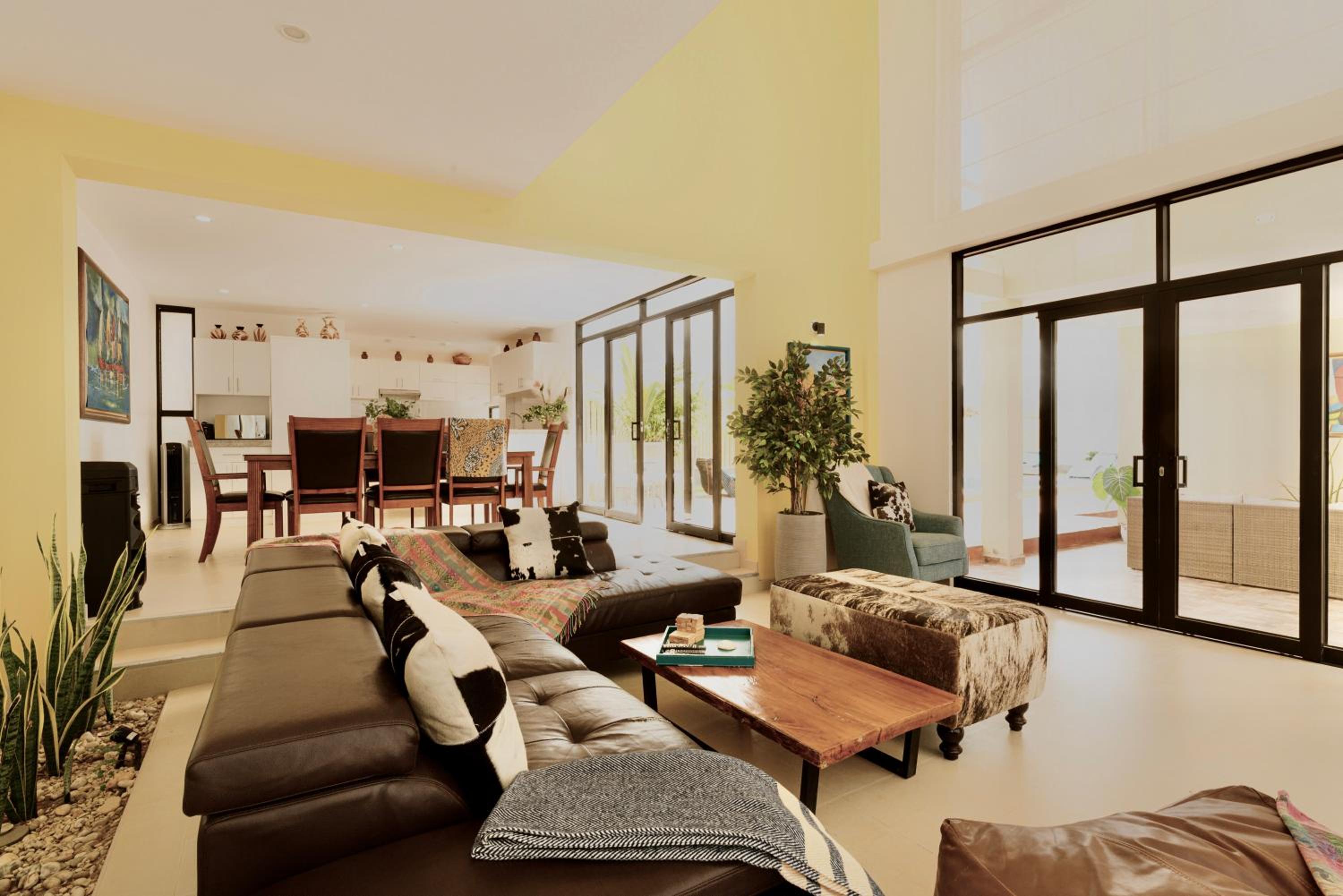Four-Bedroom House photo 1