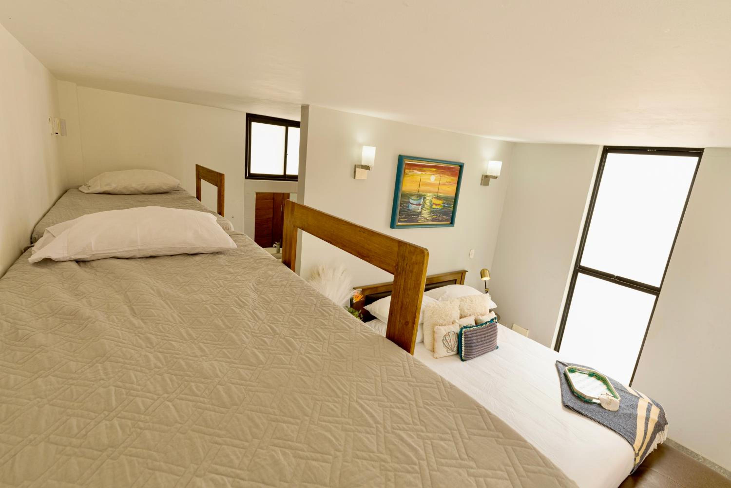 Four-Bedroom House photo 2