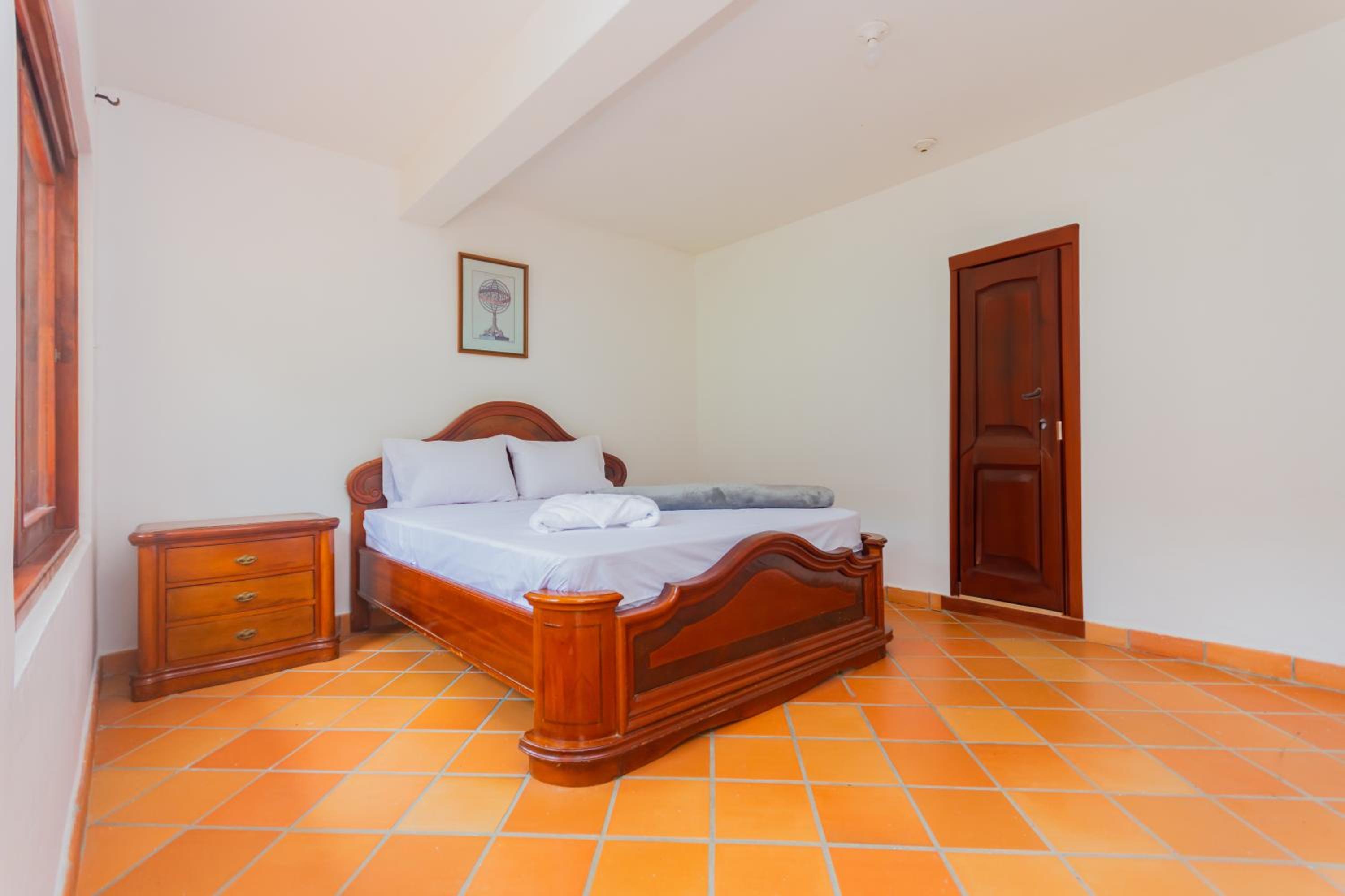 Queen Room With Garden View