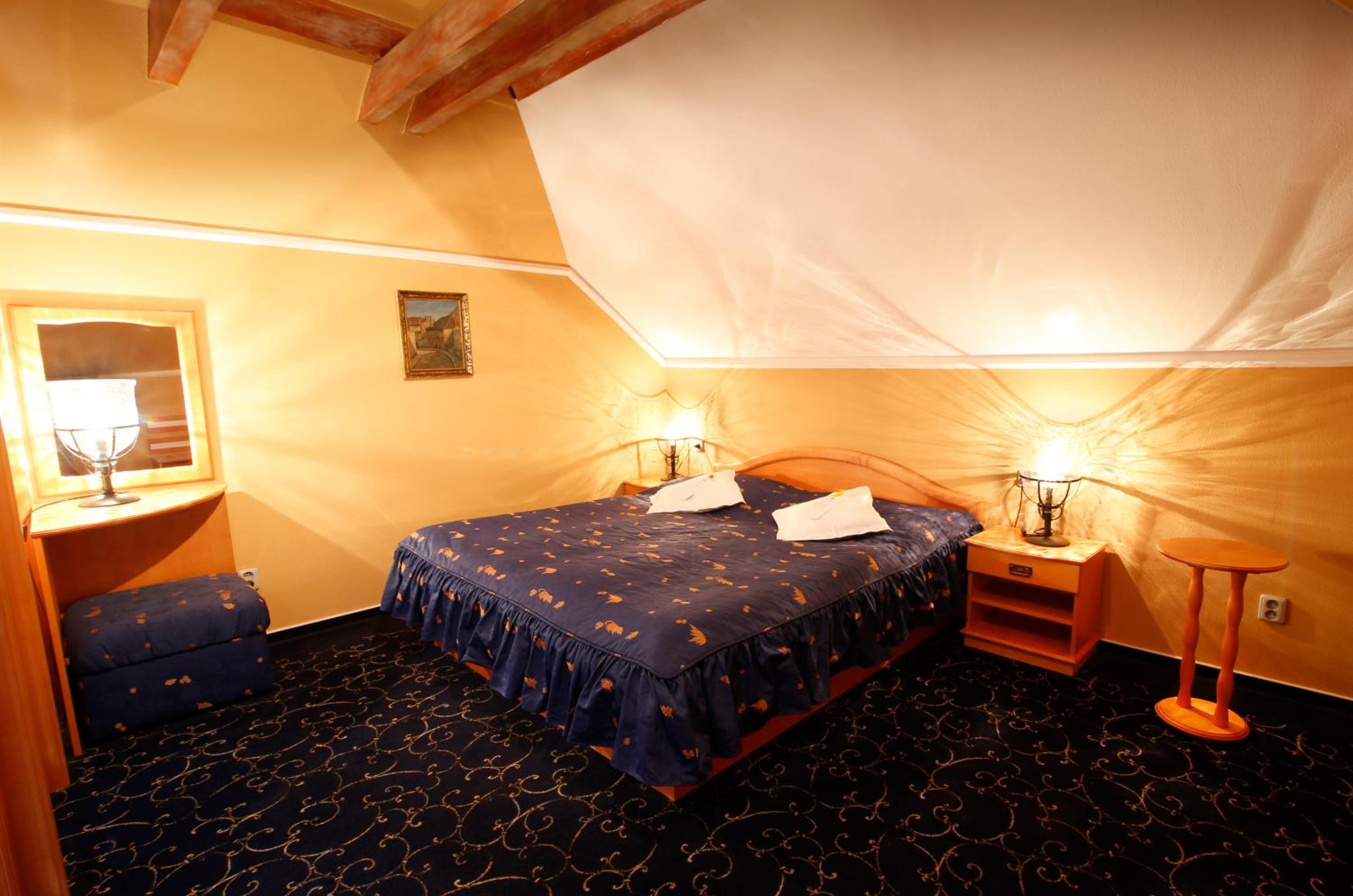 Suite - Photo 9