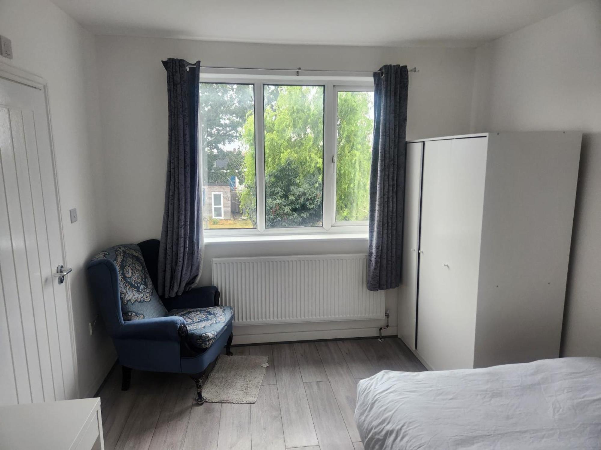 Deluxe Double Room With Shower photo 3