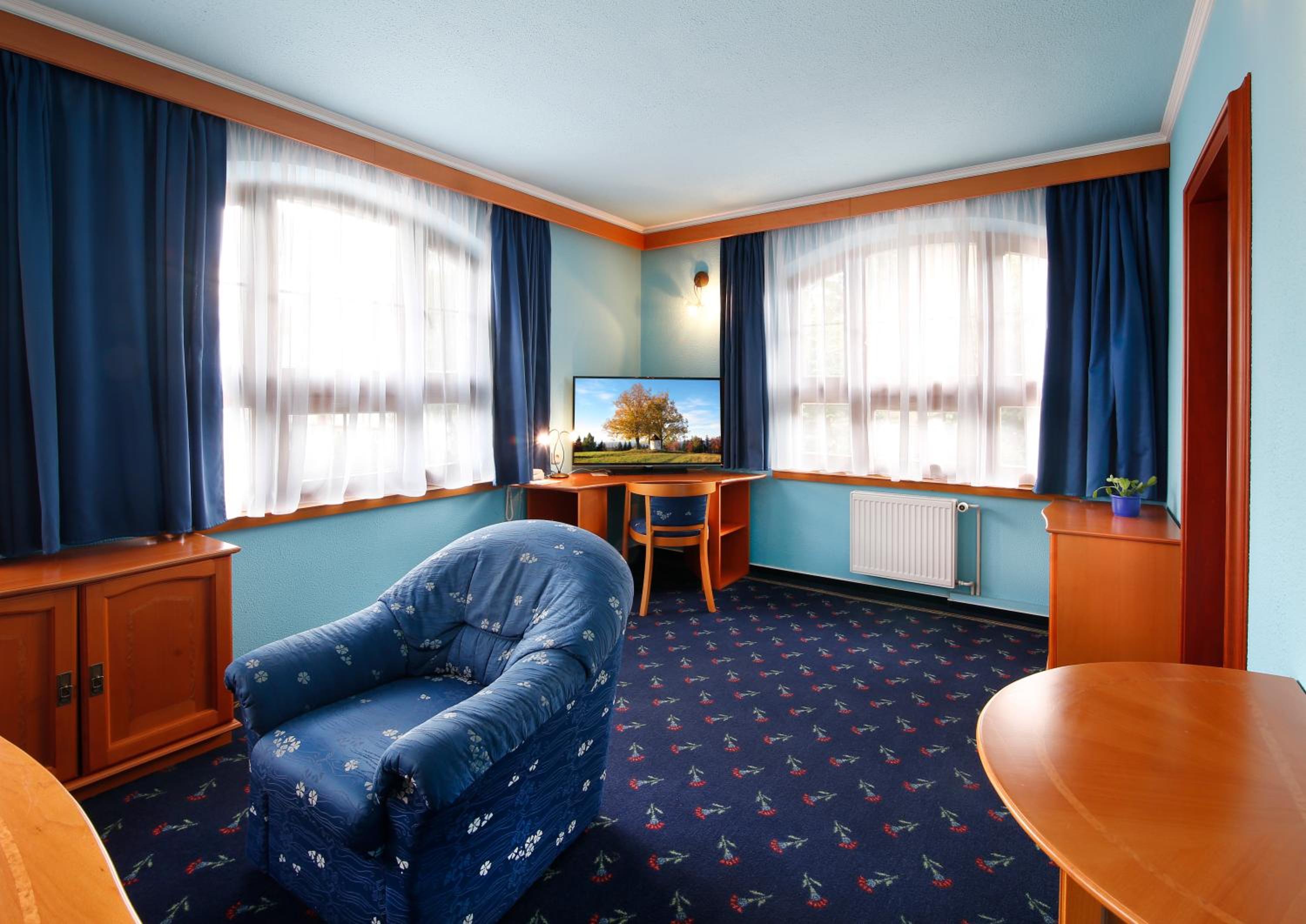 Suite - Photo 8