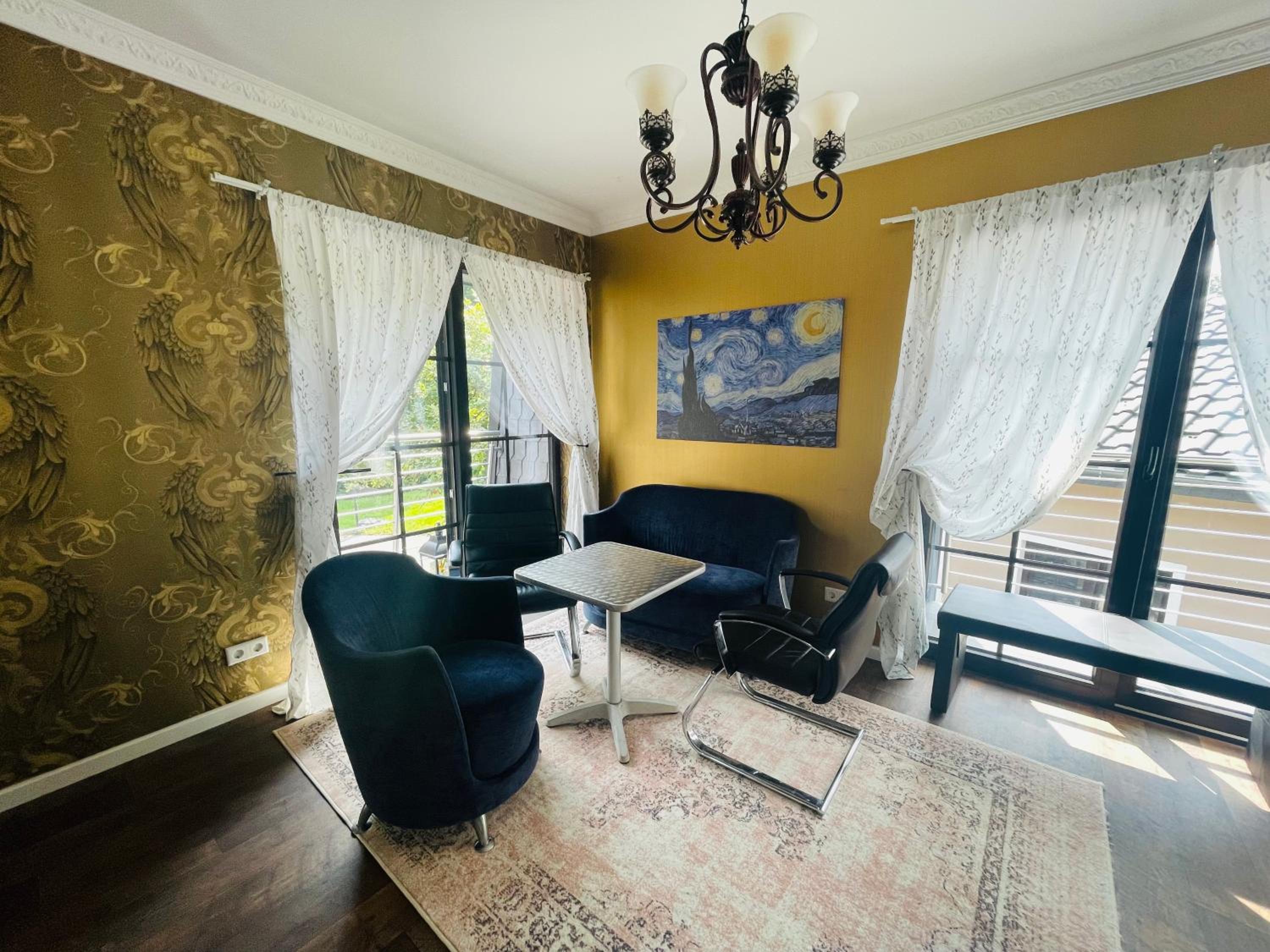 Four-Bedroom Vacation Home photo 1