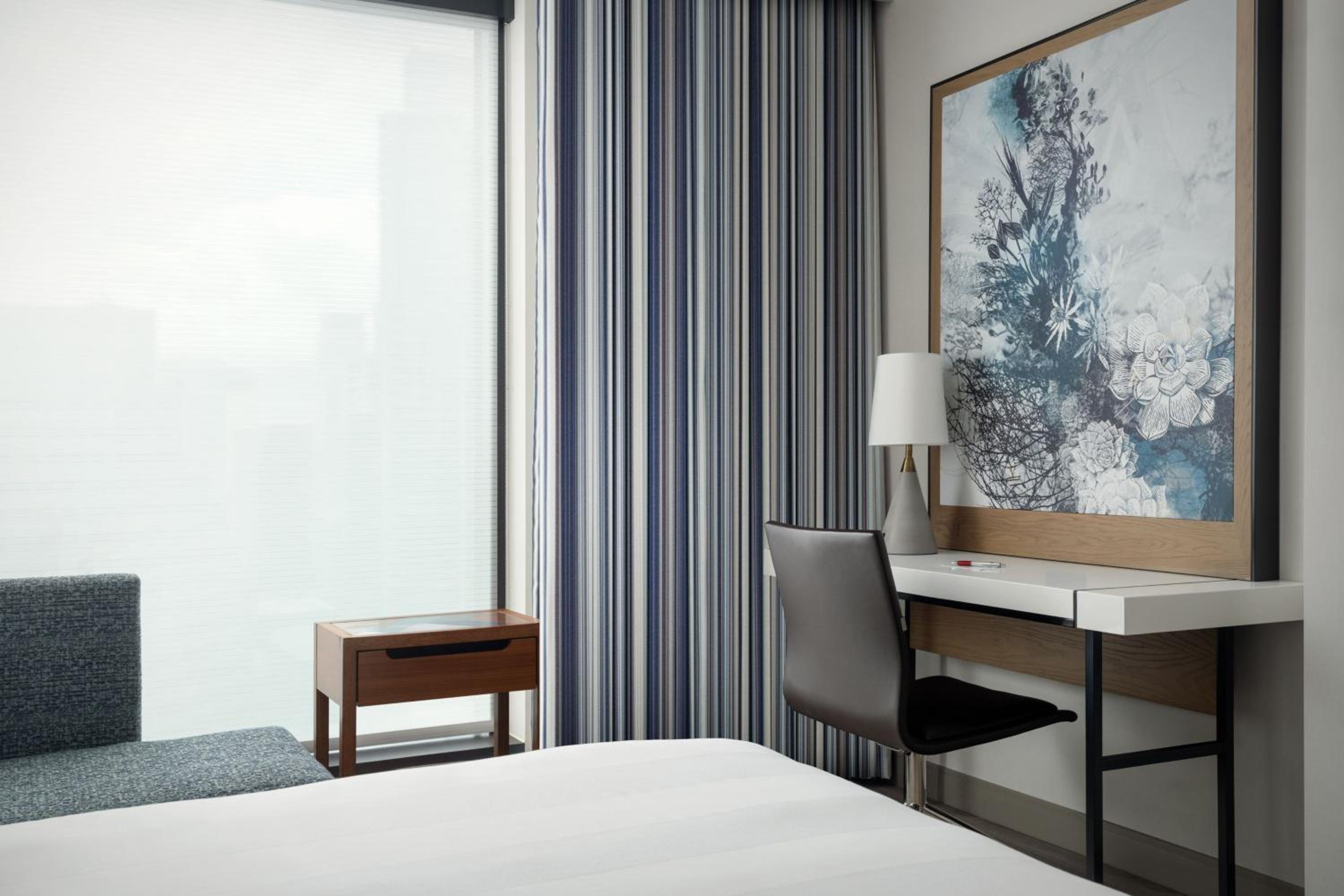 Skyline Room 2 Queen Beds, Guest room, 2 Queen, Skyline view - Photo 2