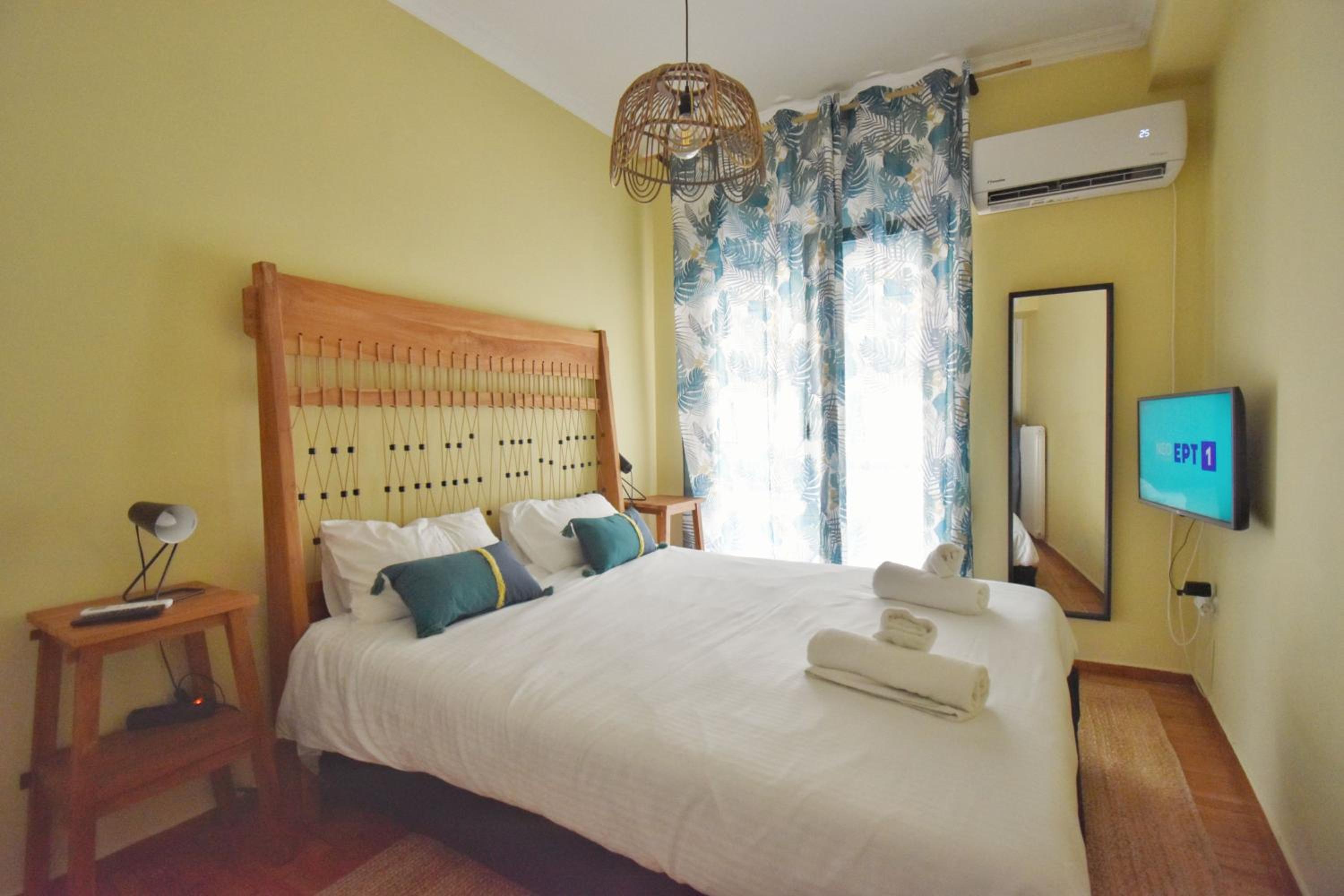 One-Bedroom Apartment With Balcony