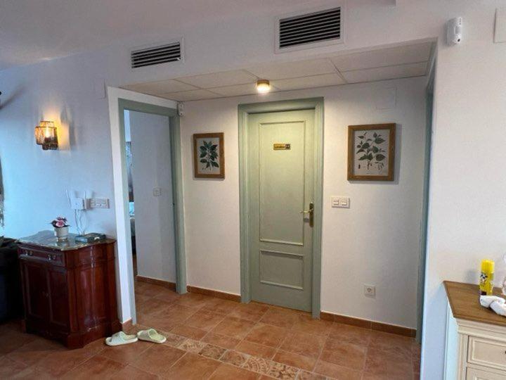 Apartamento de dos habitaciones con vista al mar