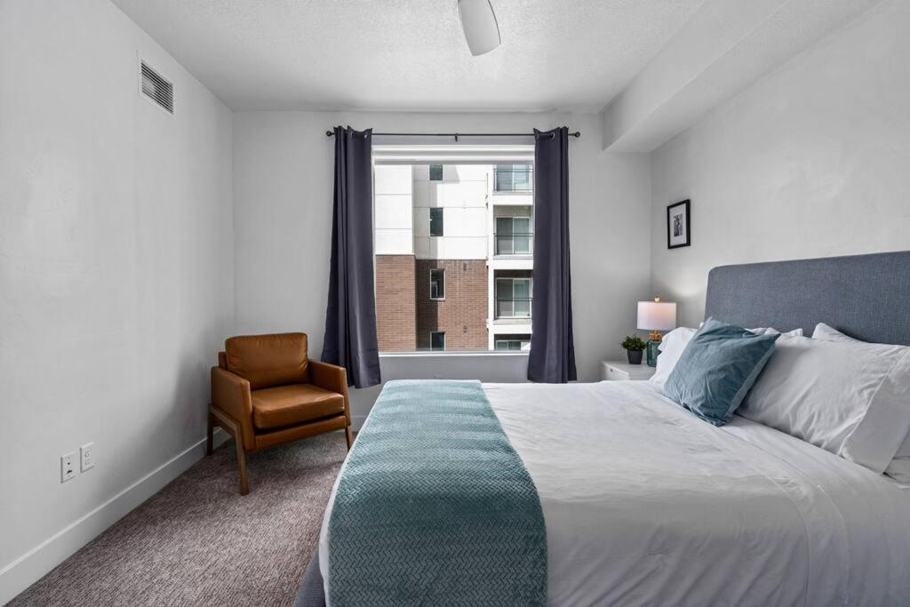 Two-Bedroom Deluxe Apartment photo 3