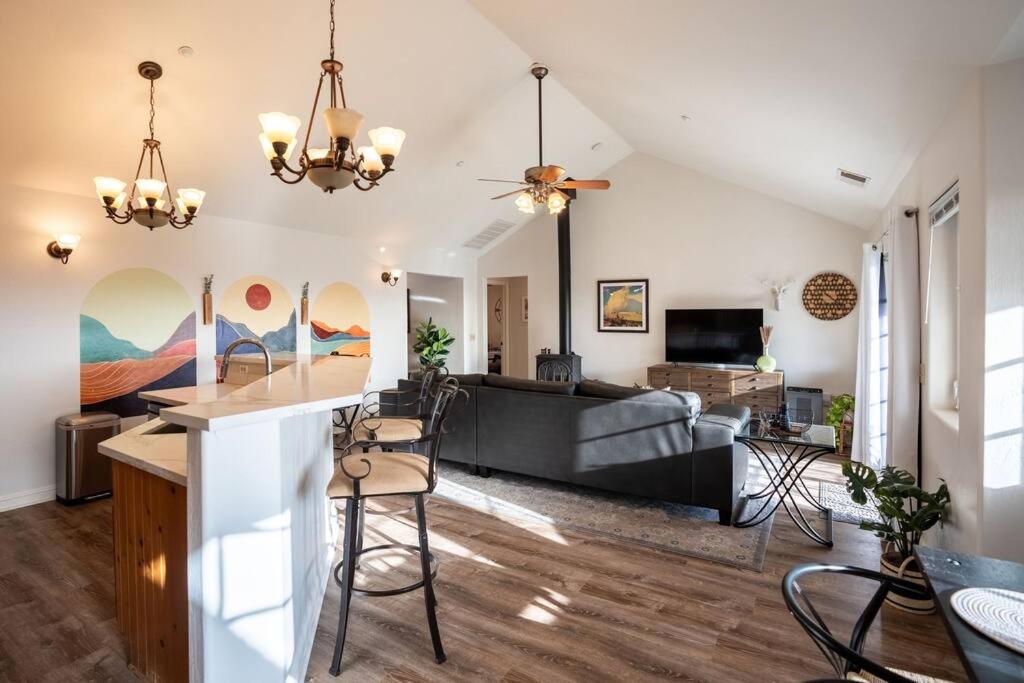 Three-Bedroom Villa photo 2